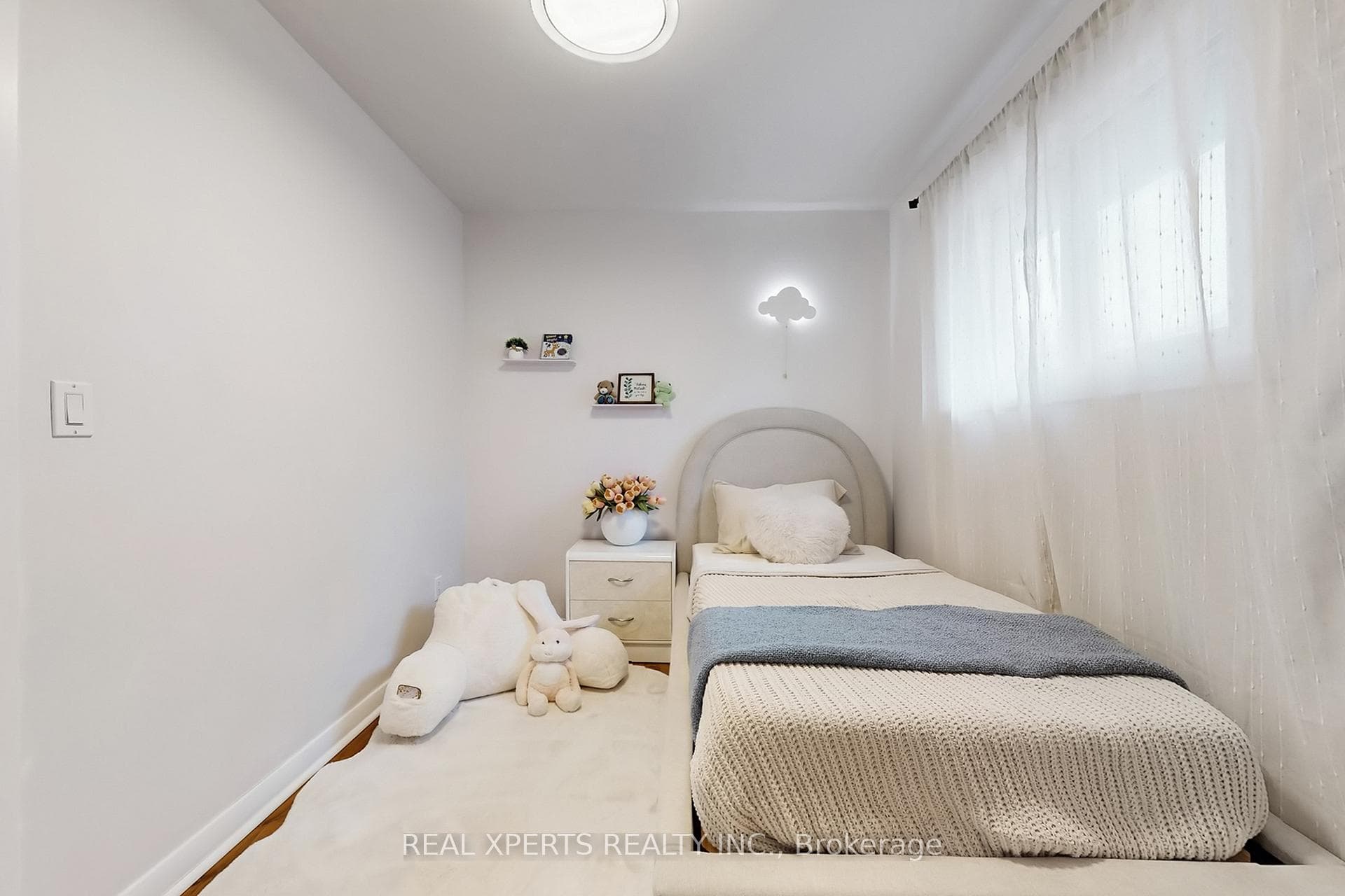 200 Rosemount Drive photo 21