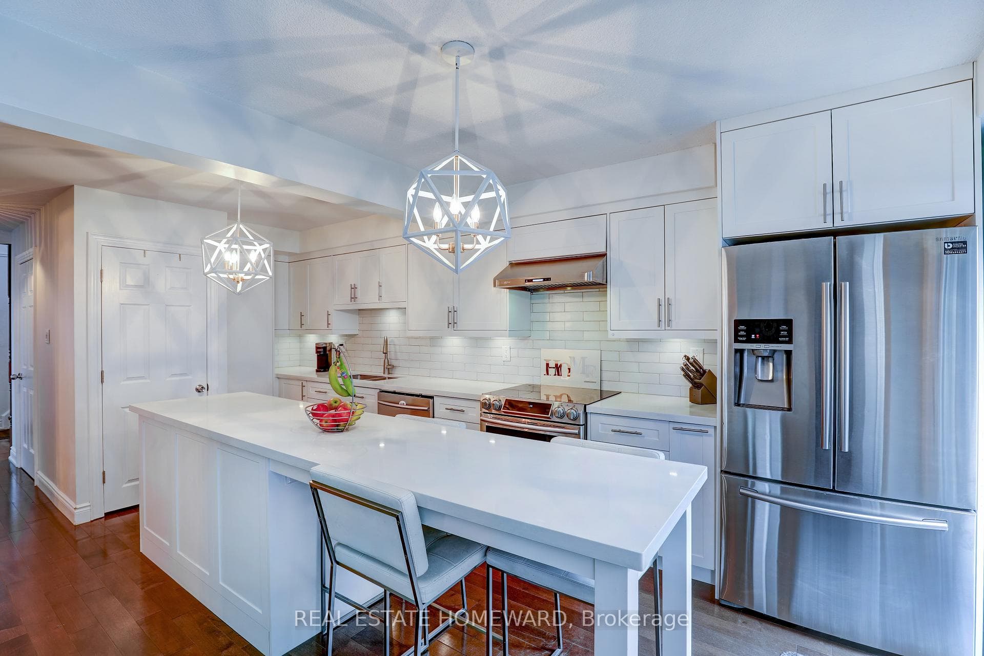 46 Woodward Drive photo 9