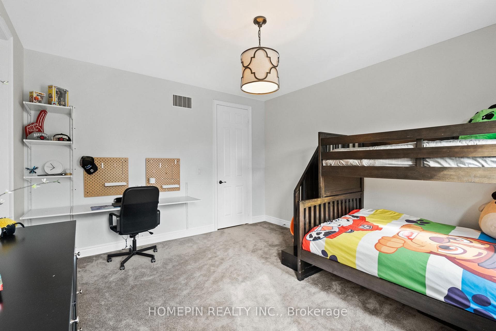 201 Gar Lehman Avenue photo 25