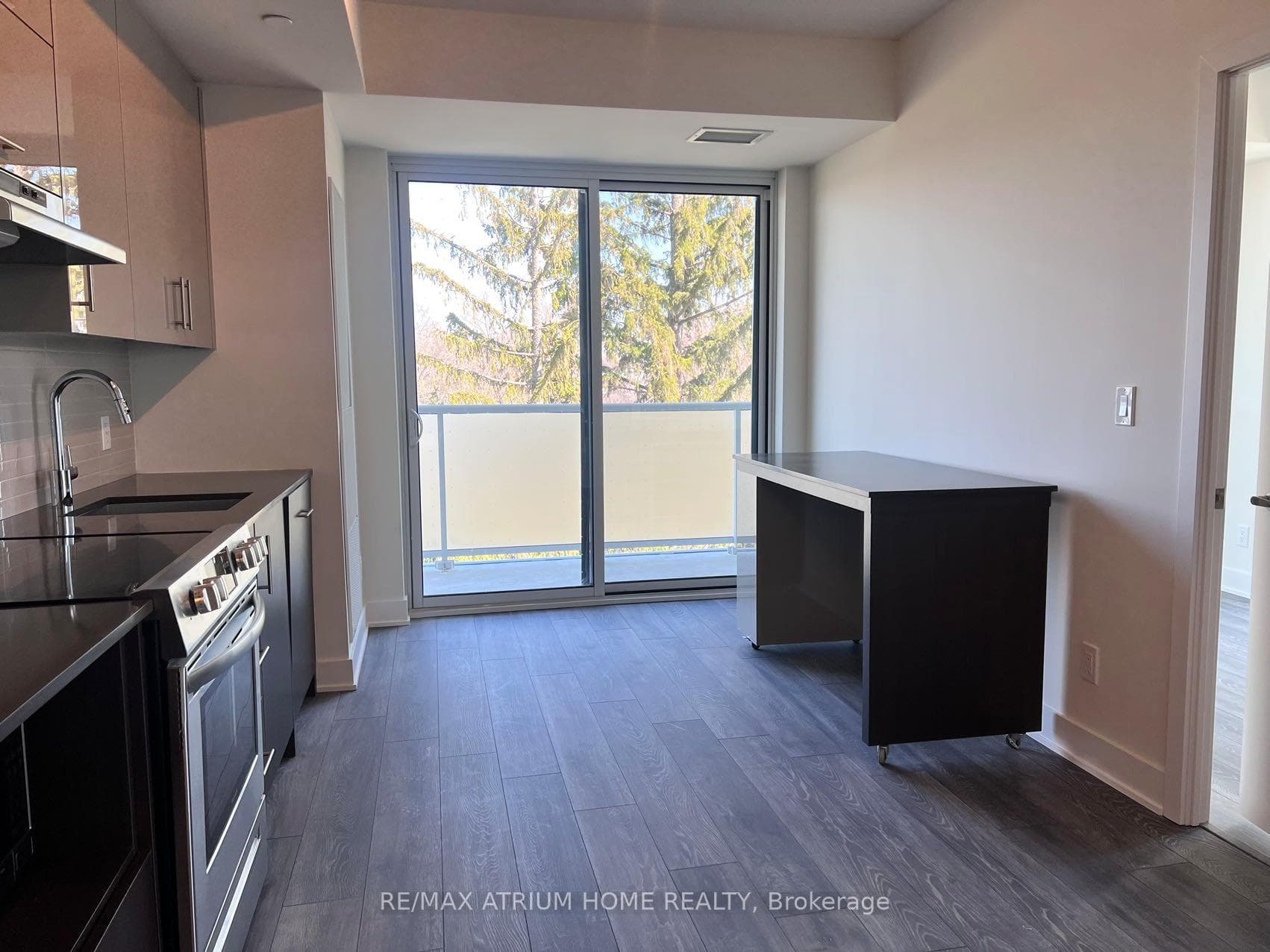 188 Fairview Mall Drive Unit 315 photo 3