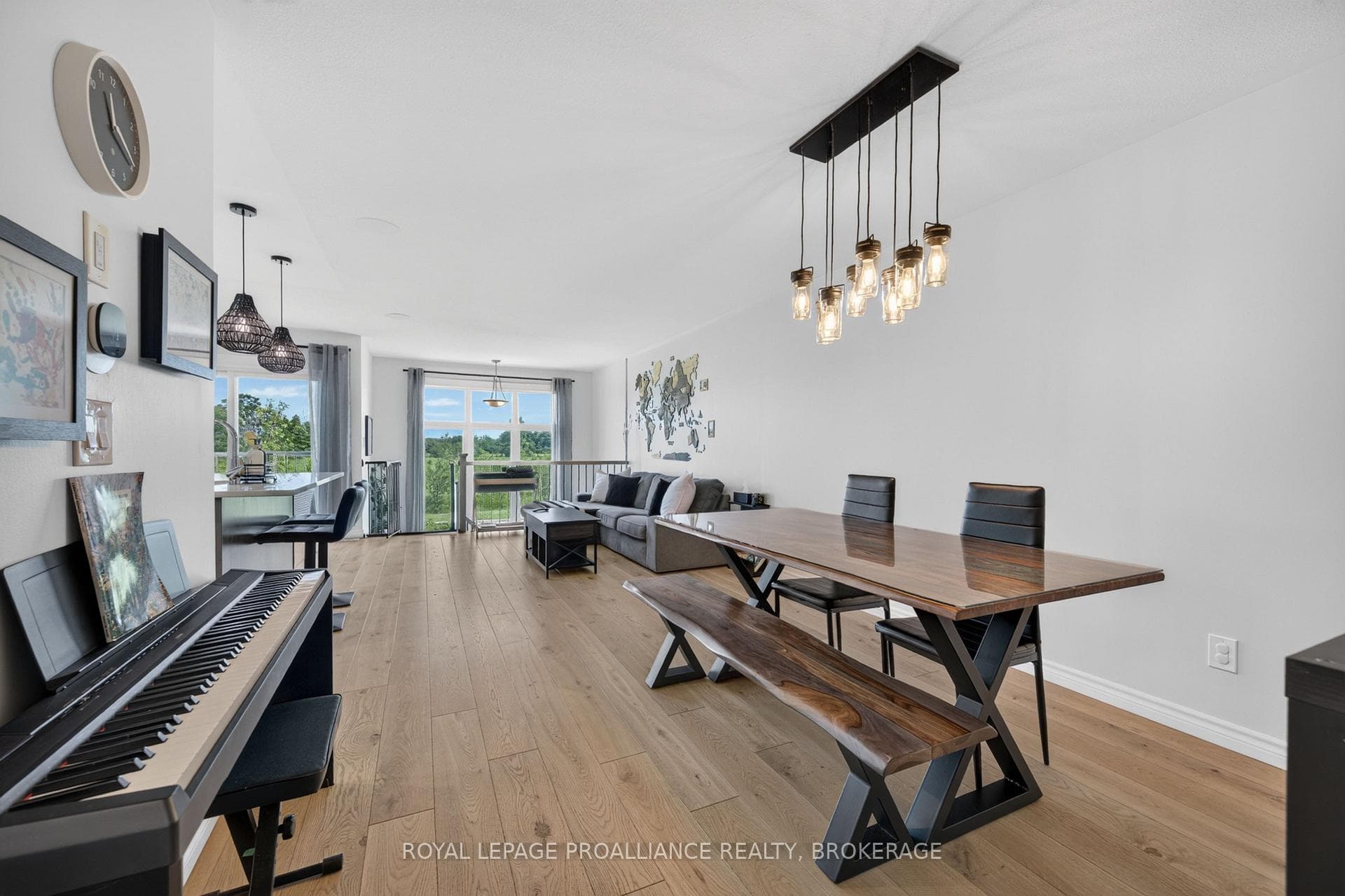 378 Buckthorn Drive photo 10