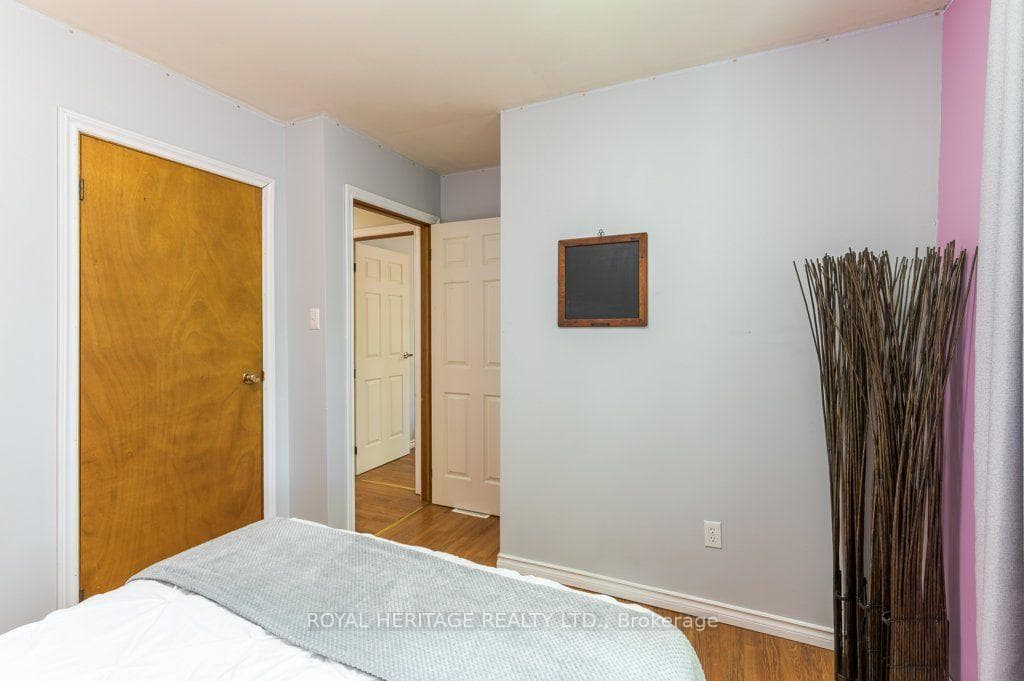 285 Euclid Avenue photo 20