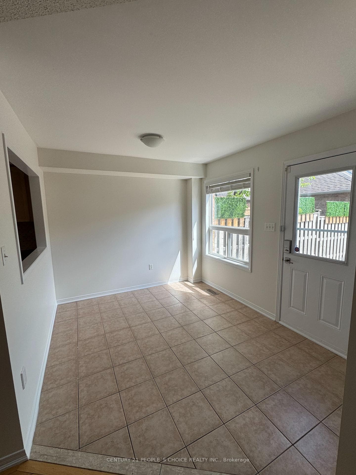 479 Davos Road photo 14
