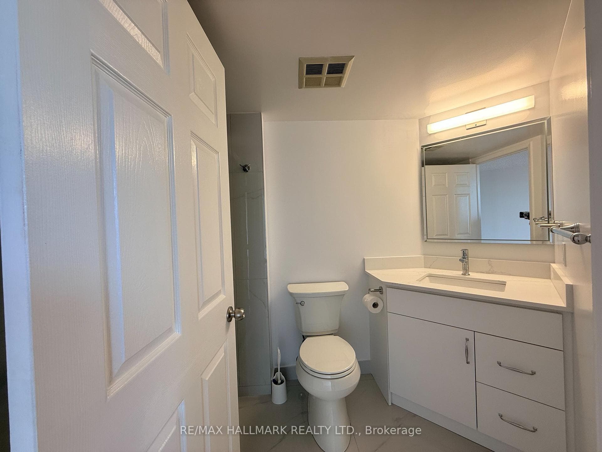 7 Concorde Place Unit 1110 photo 12
