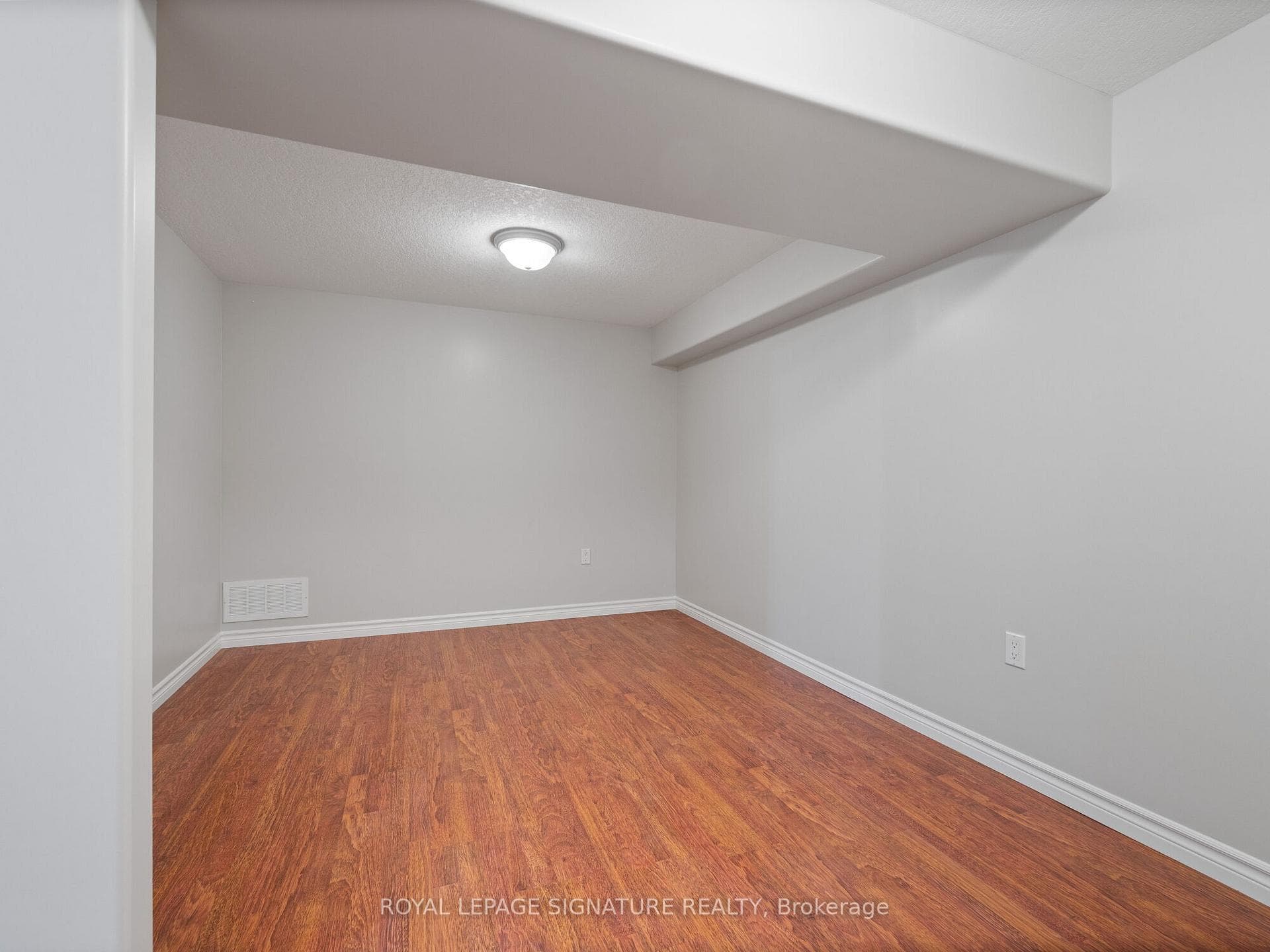 9 1/2 York Street Unit 2 photo 27