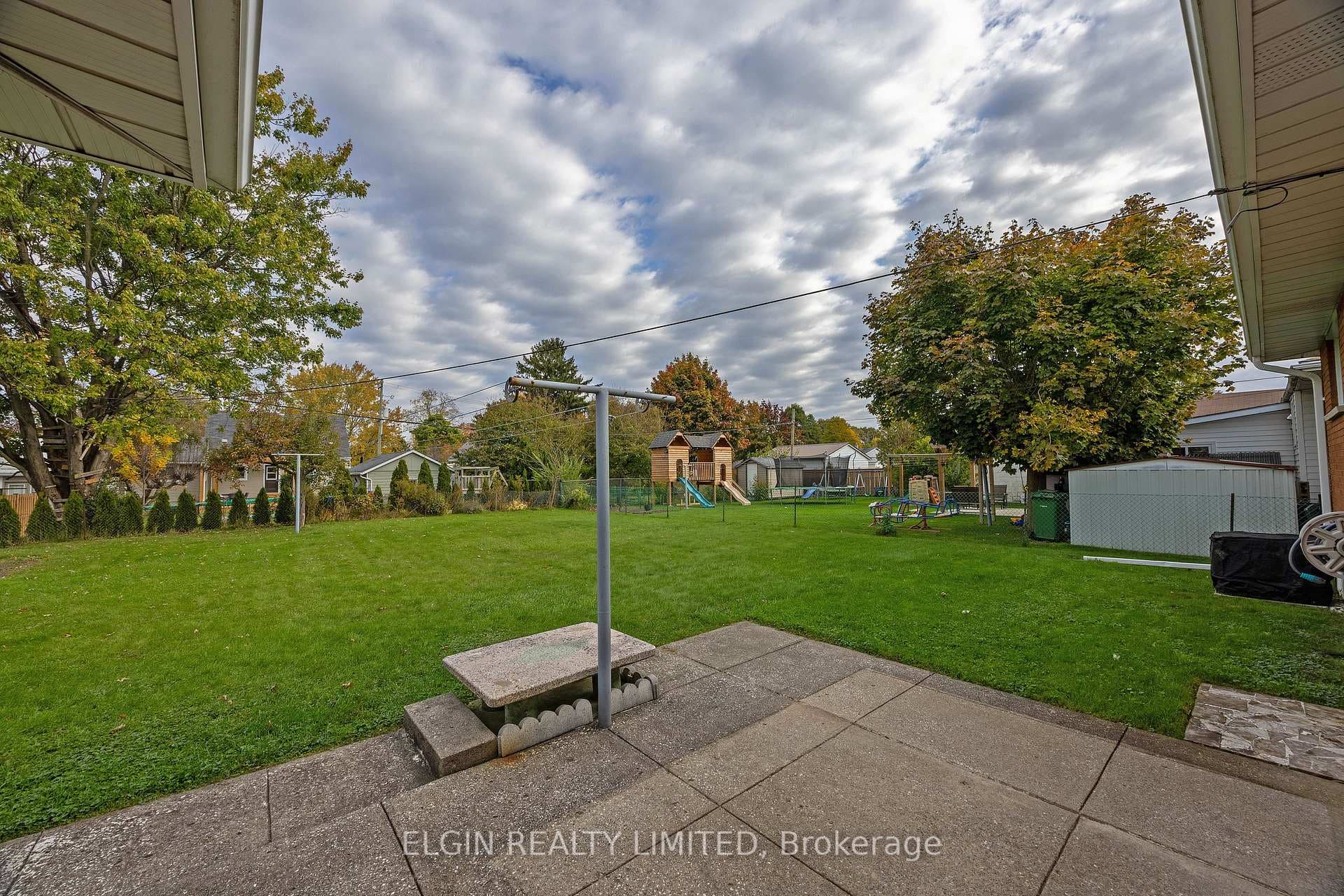 178 Myrtle Street photo 27