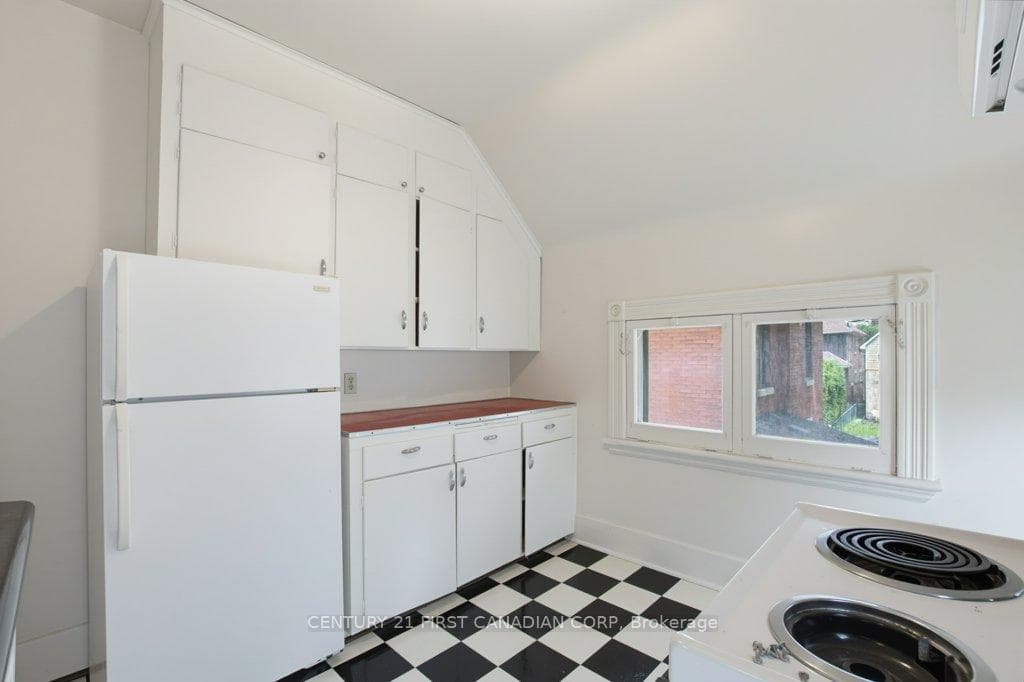 243 Tecumseh Avenue photo 24