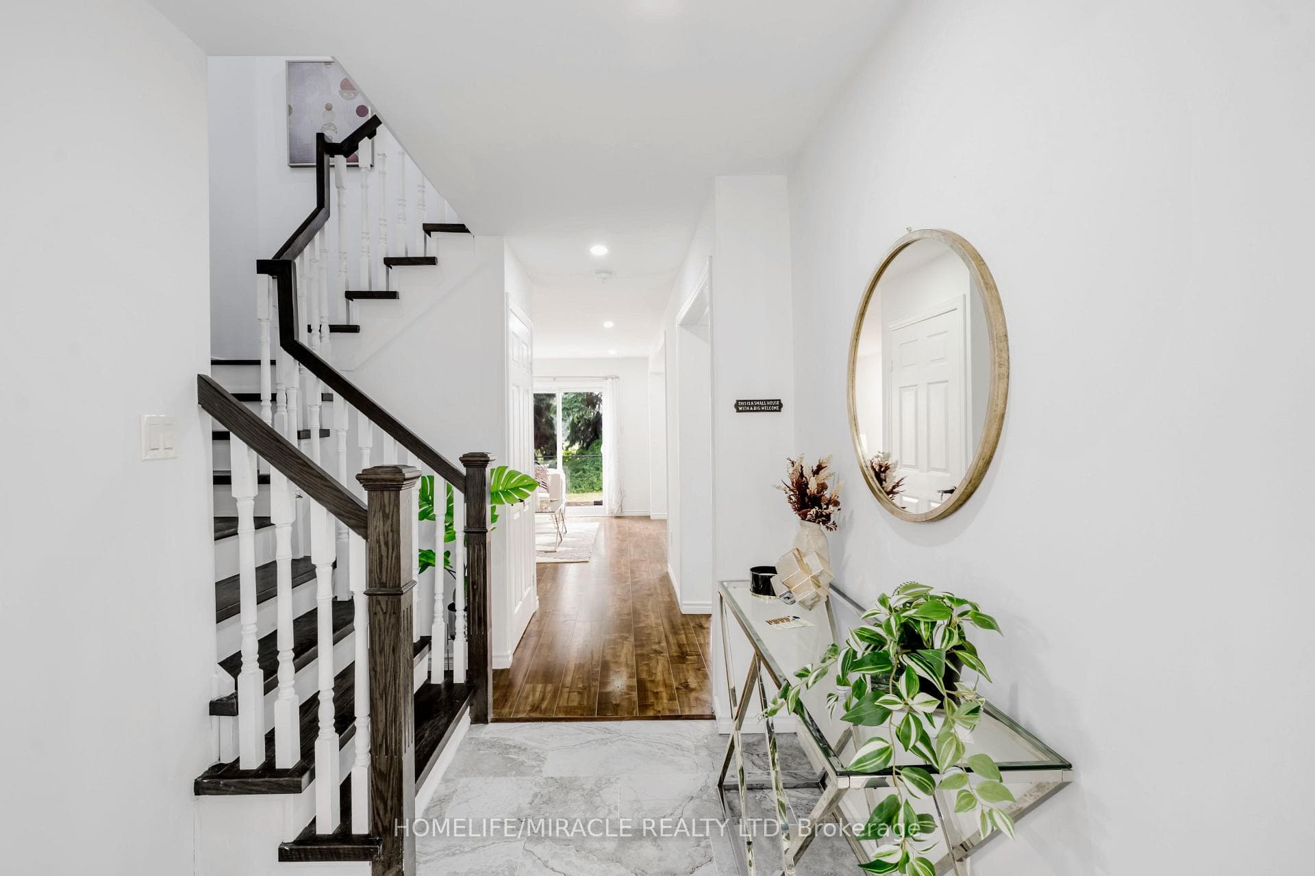 38 Whitehaven Drive photo 4