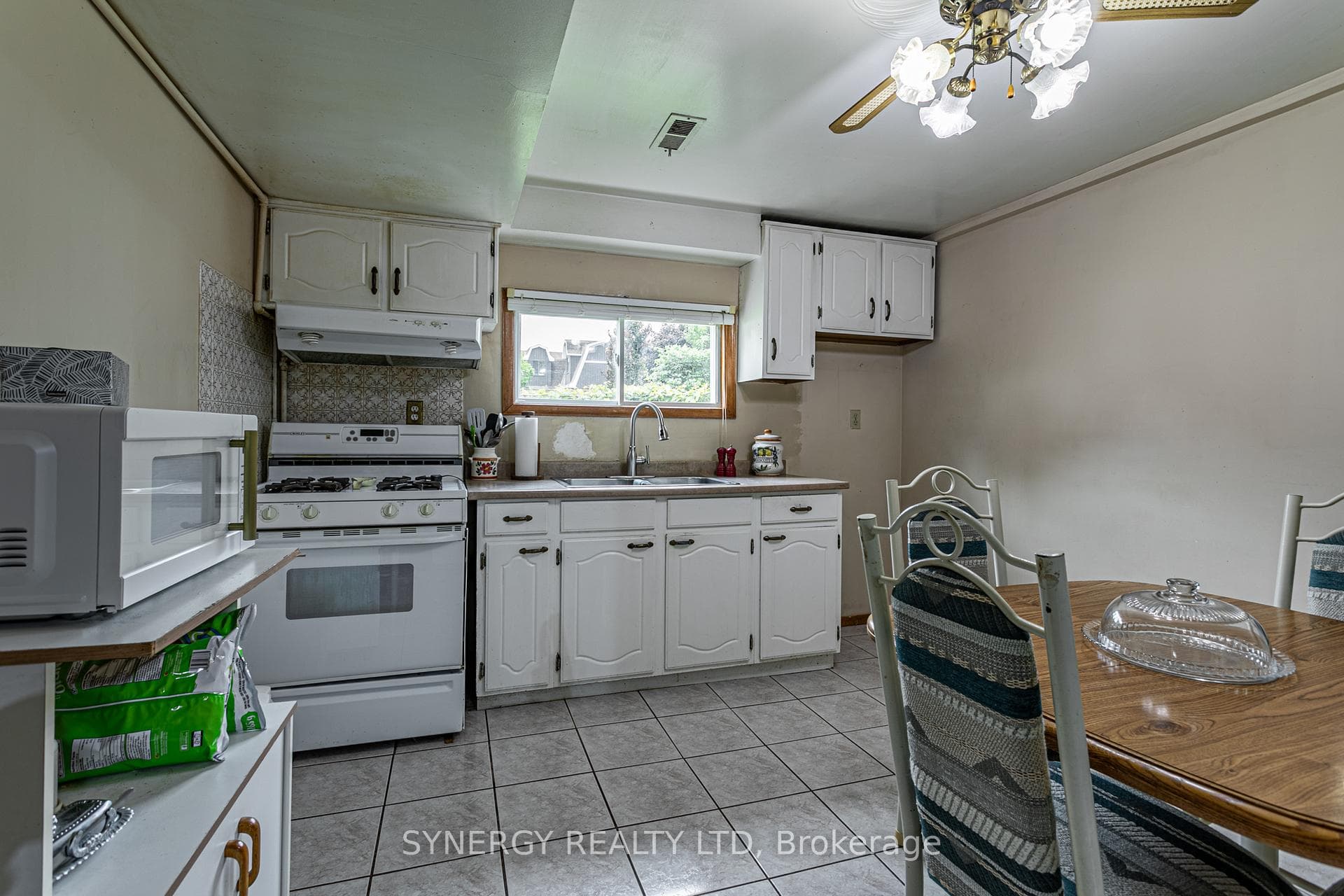 178 Park Street photo 13