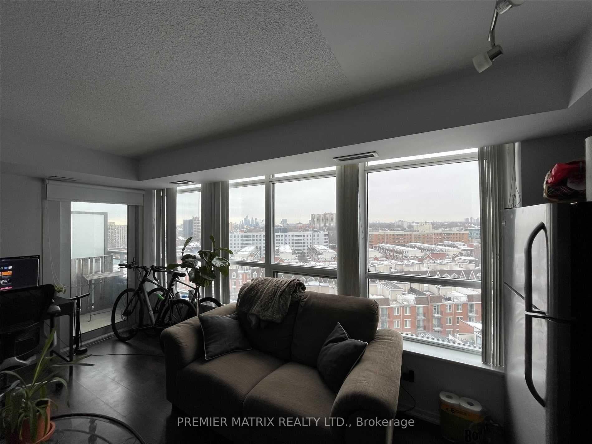38 Joe Shuster Way Unit 1117 photo 5
