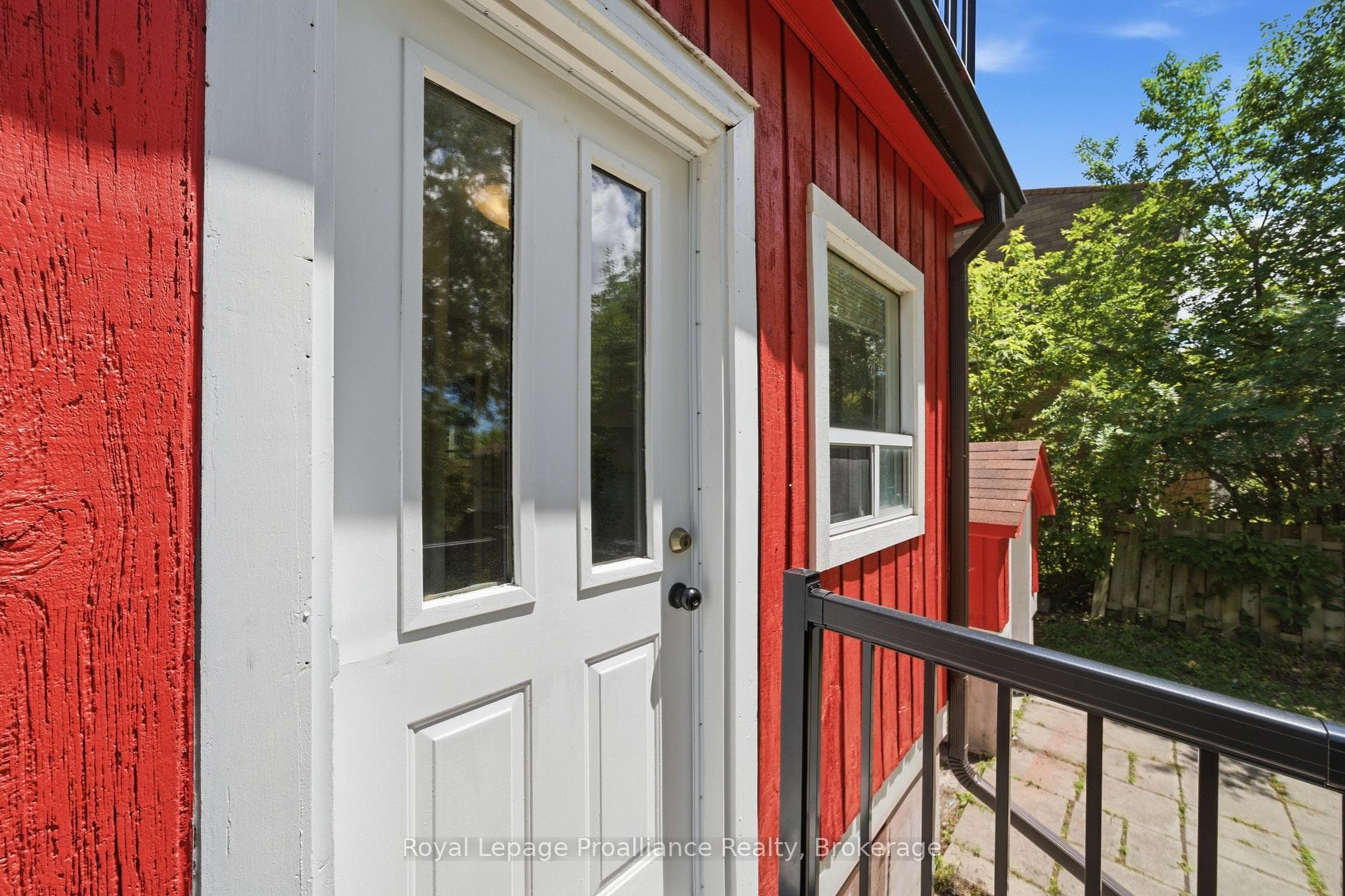 82 Marmora Street photo 40