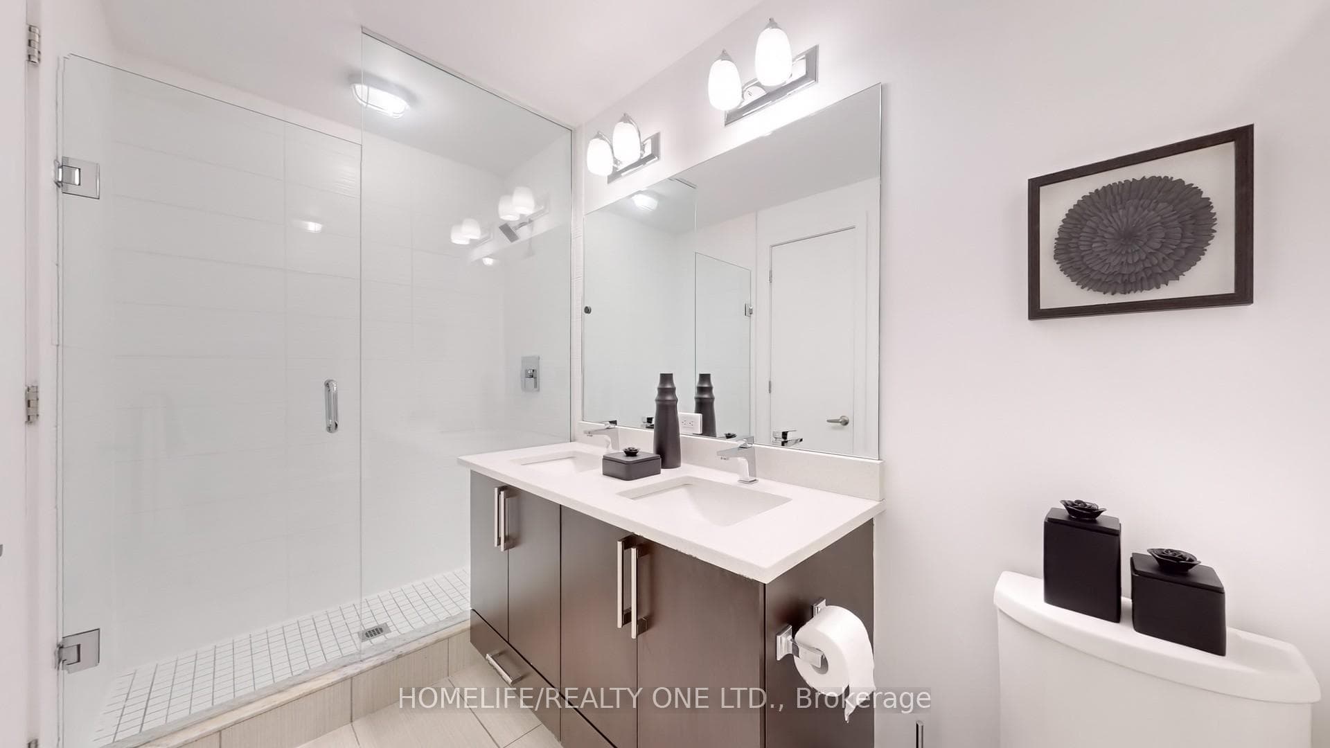 1072 Lansdowne Avenue photo 21