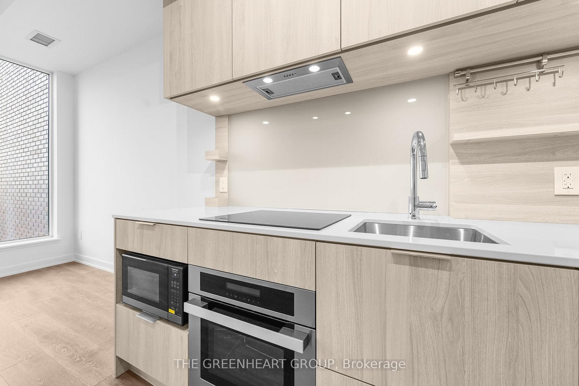 28 Ann Street Unit 804 photo 11