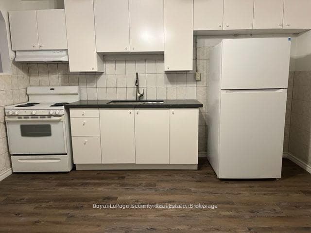 1746A Eglinton Avenue Unit 2 photo 2