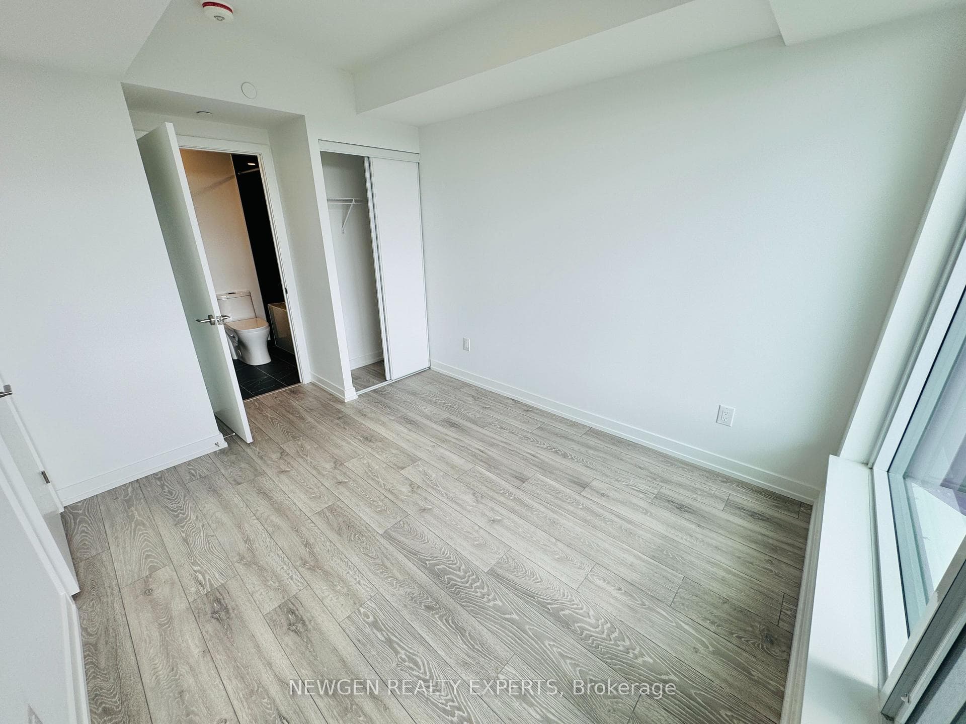 1100 Sheppard Avenue Unit 1116 photo 24