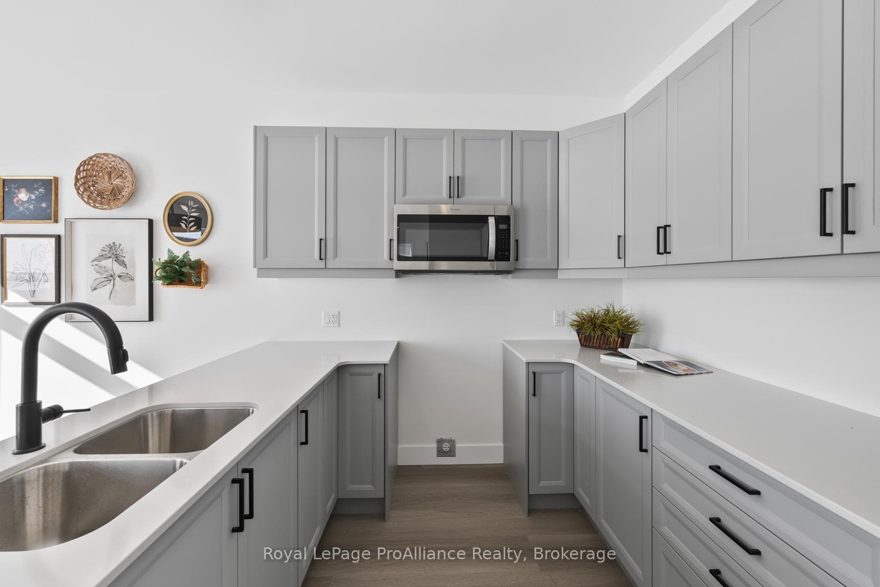 149 MCDONOUGH Crescent photo 24