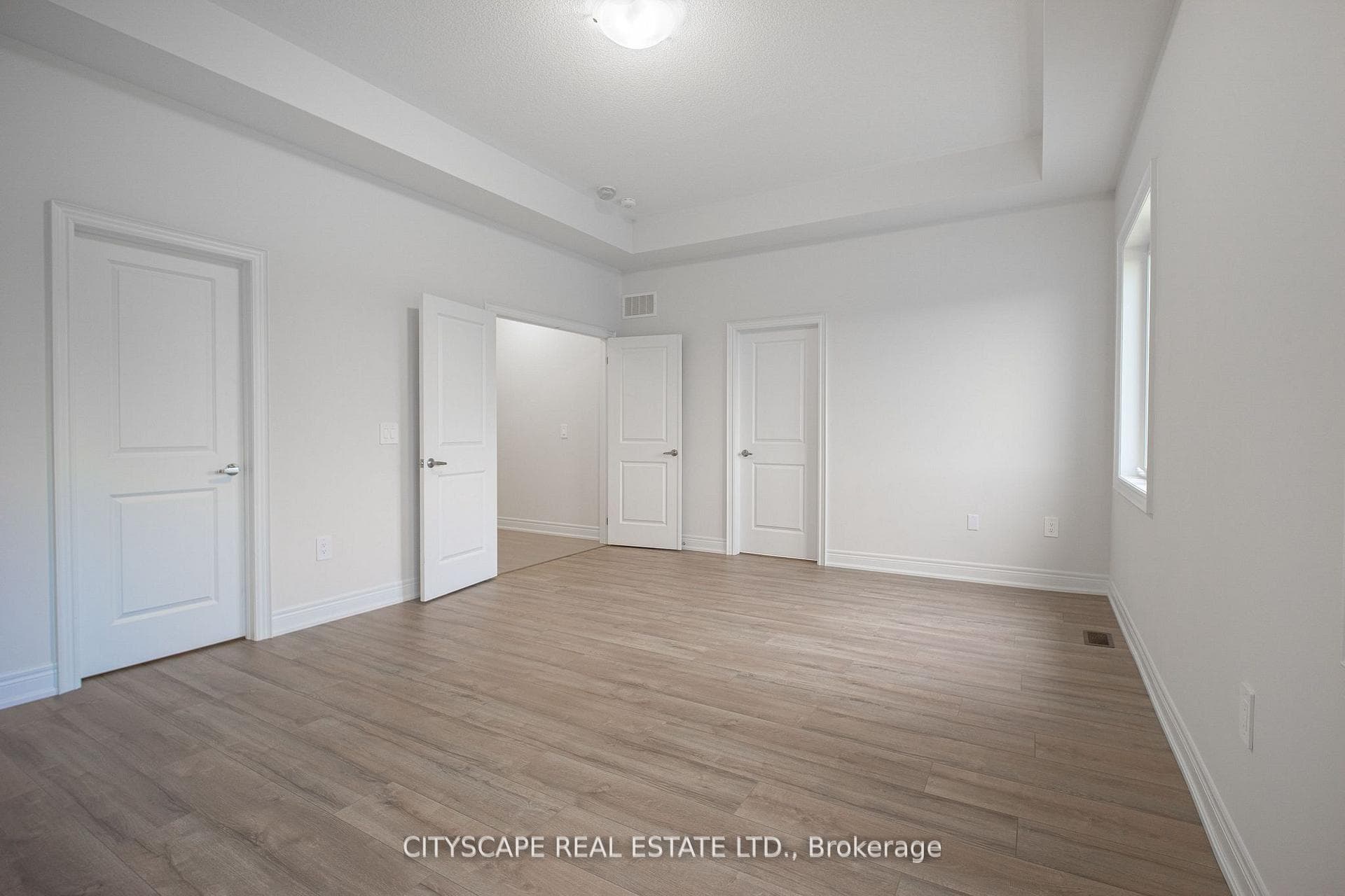2876 Shortreed Gardens photo 31