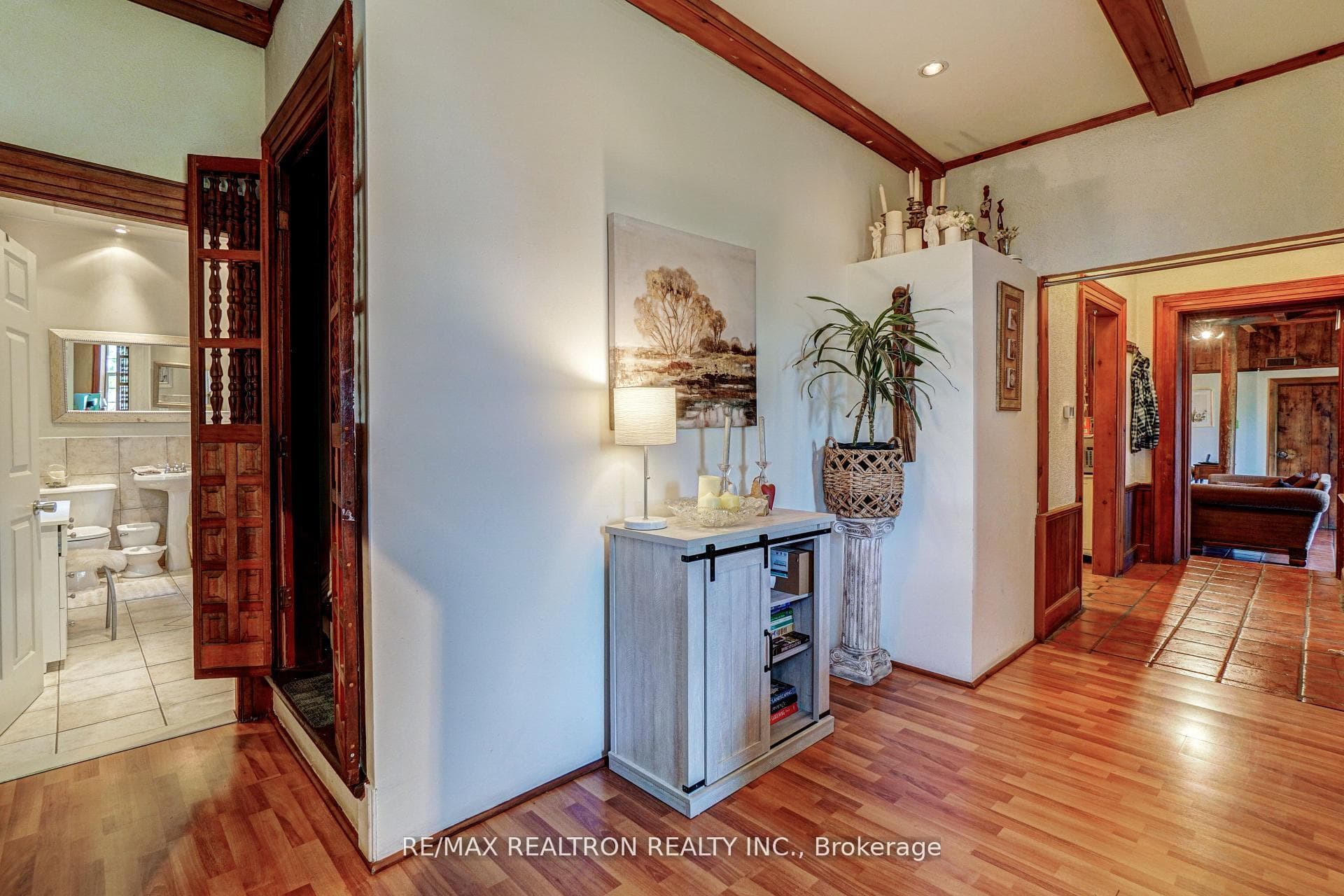 3930 Yonge Street photo 7