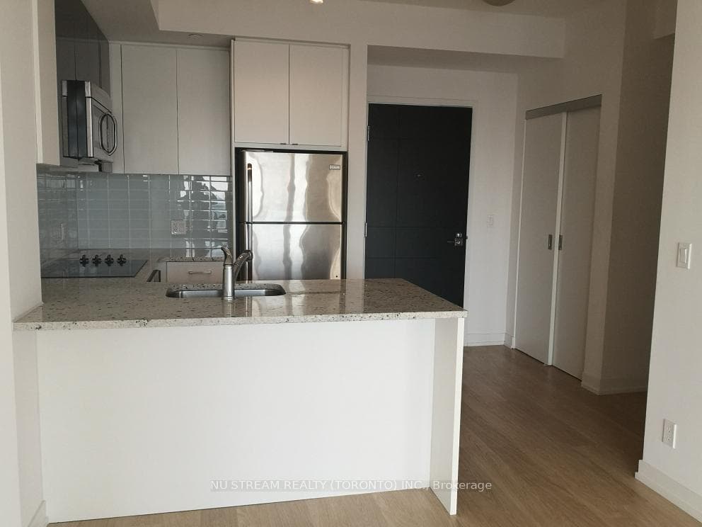 89 Dunfield Avenue Unit 2708 photo 6