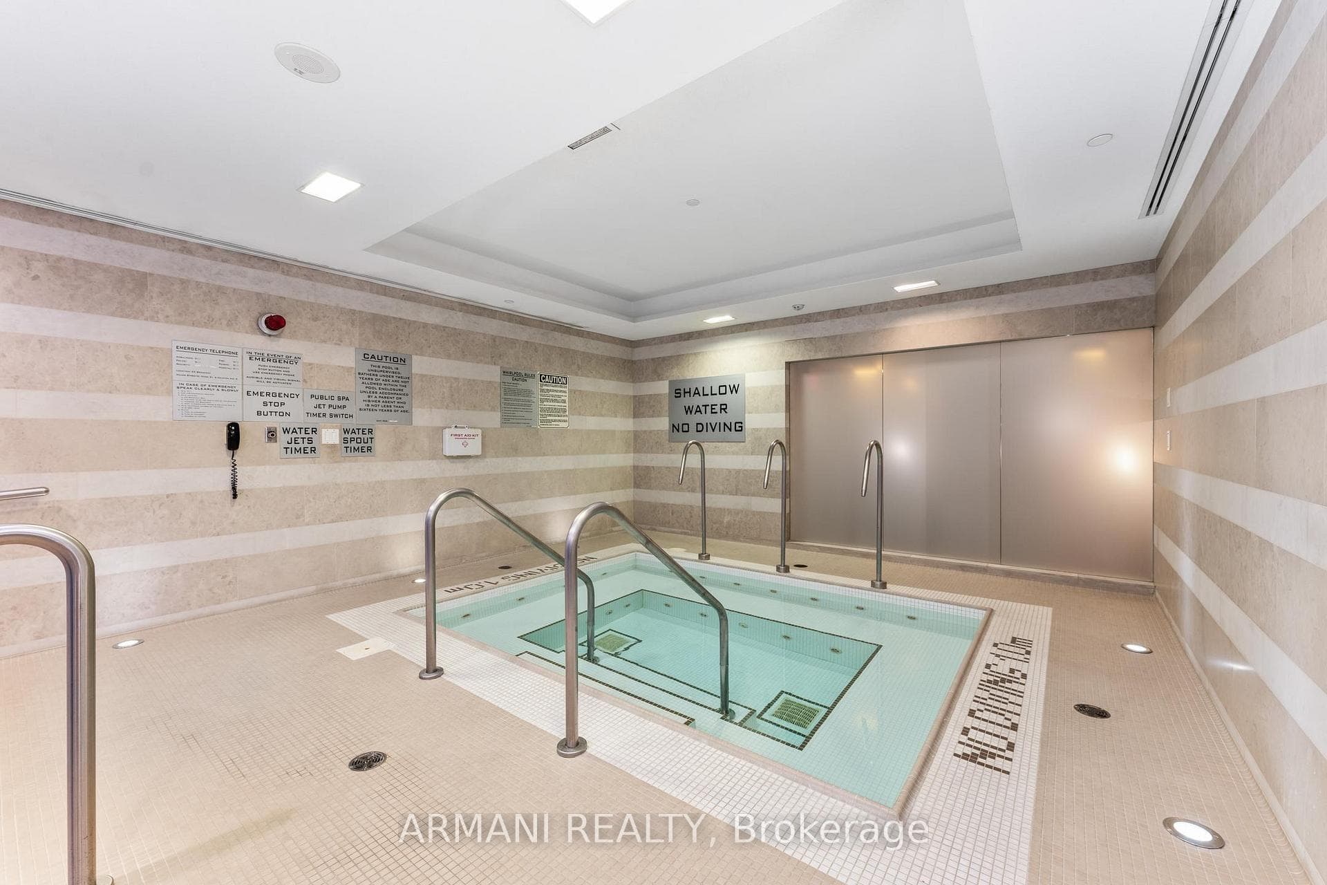 Hot Tub/Pool