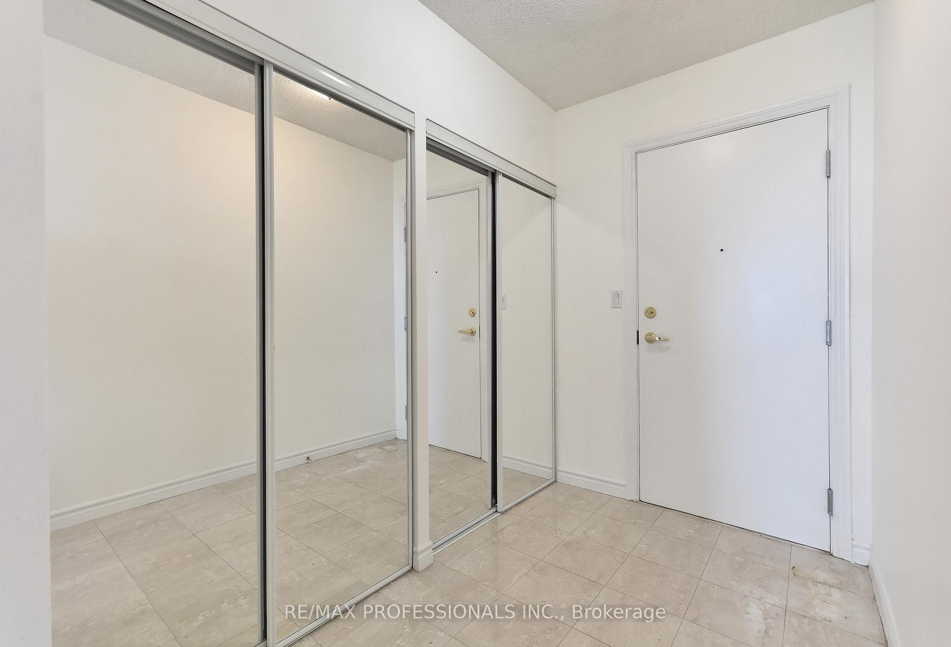 123 Omni Drive Unit PH71 photo 8