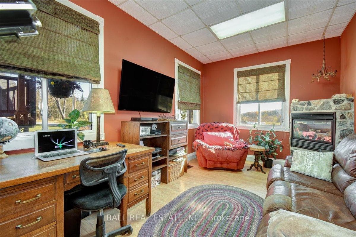 601 Airport Road photo 36