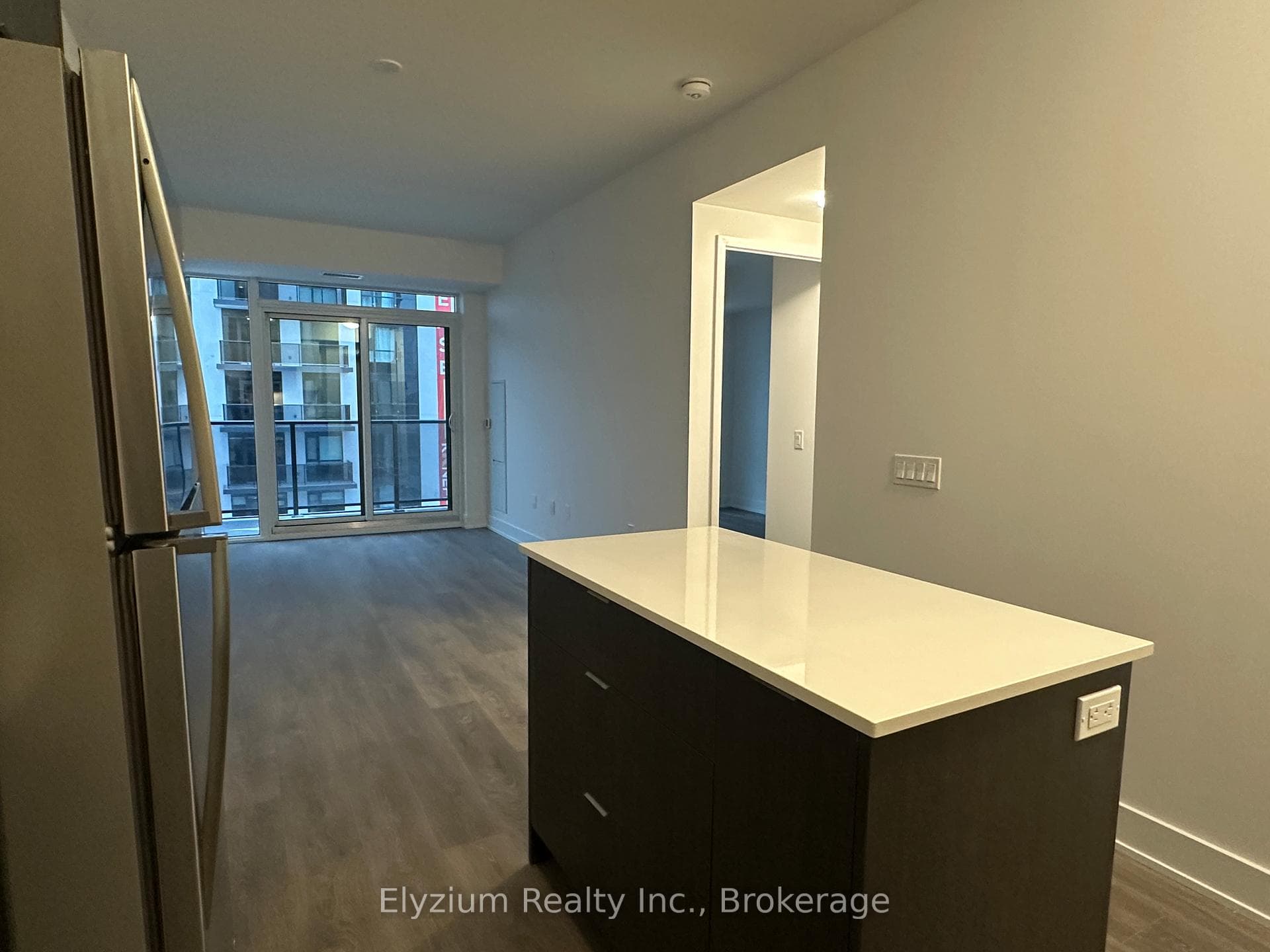204 Burnhamthorpe Road Unit 1003 photo 26
