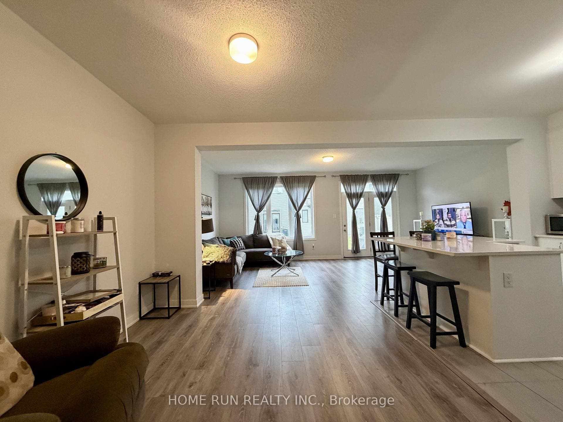 216 Billrian Cres Crescent photo 8