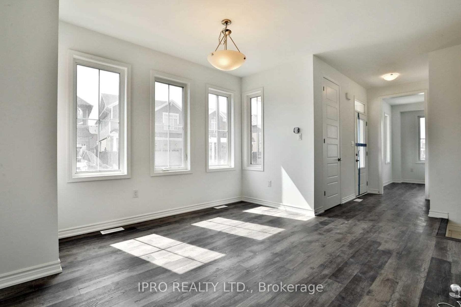 1271 Redbud Gardens Unit Upper photo 2