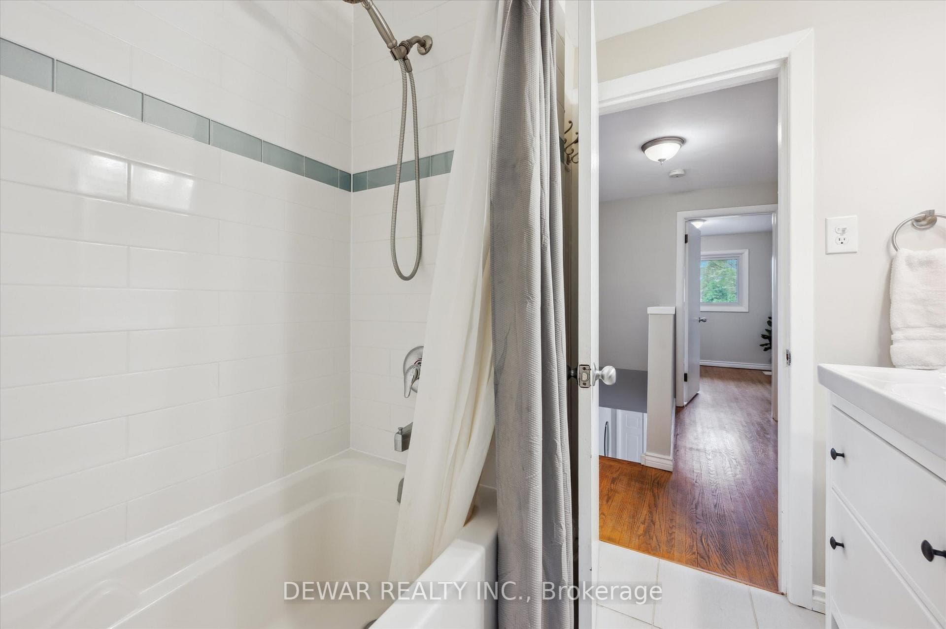 274 Erb Street photo 25