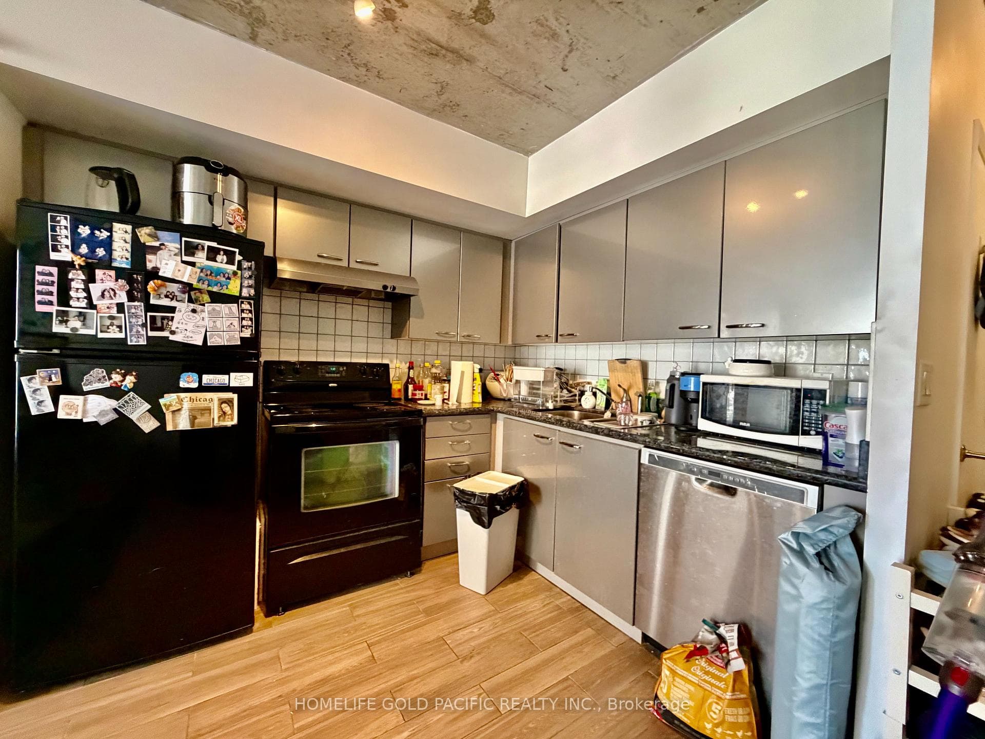 22 Wellesley Street Unit 705 photo 5