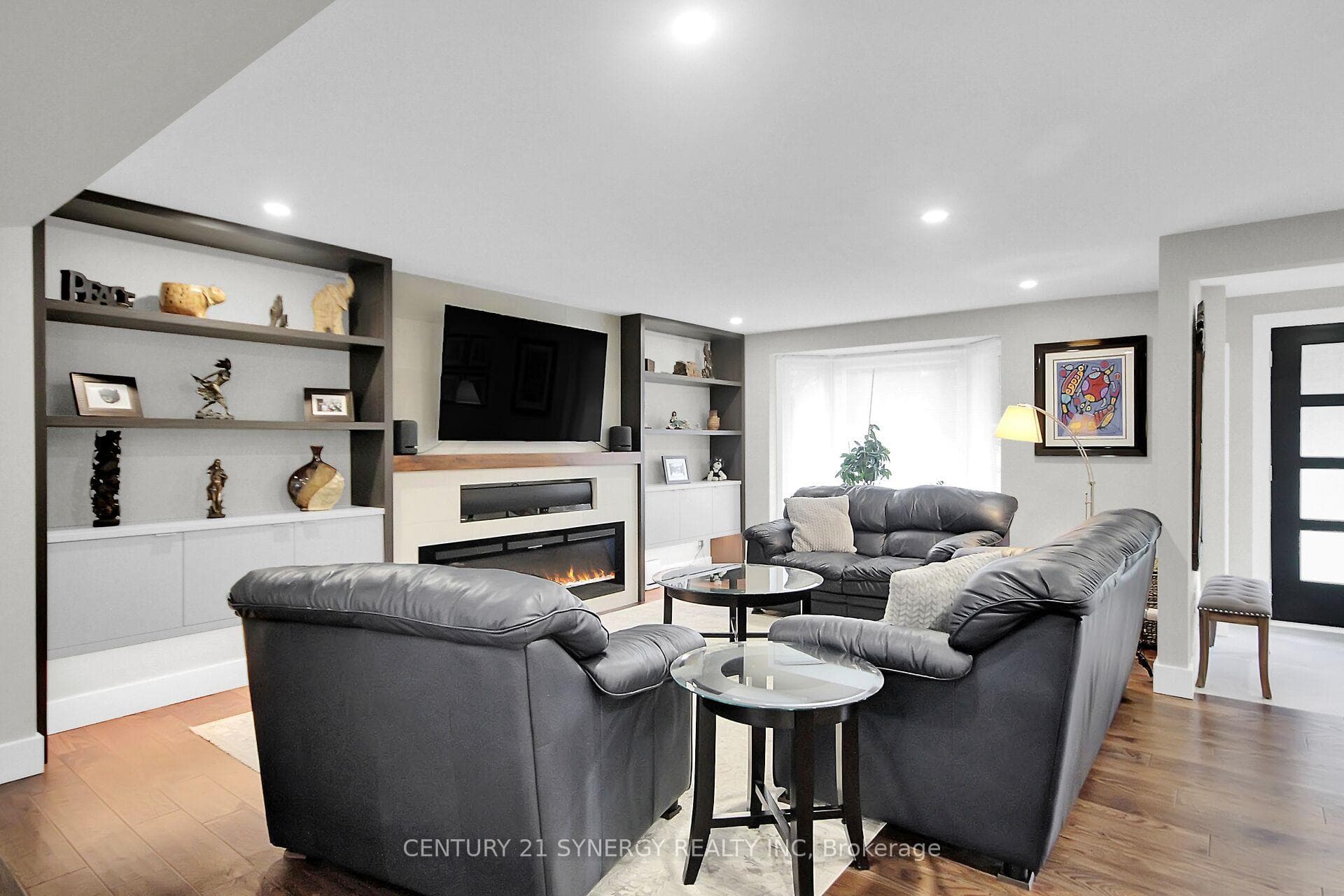 26 Seymour Avenue photo 8