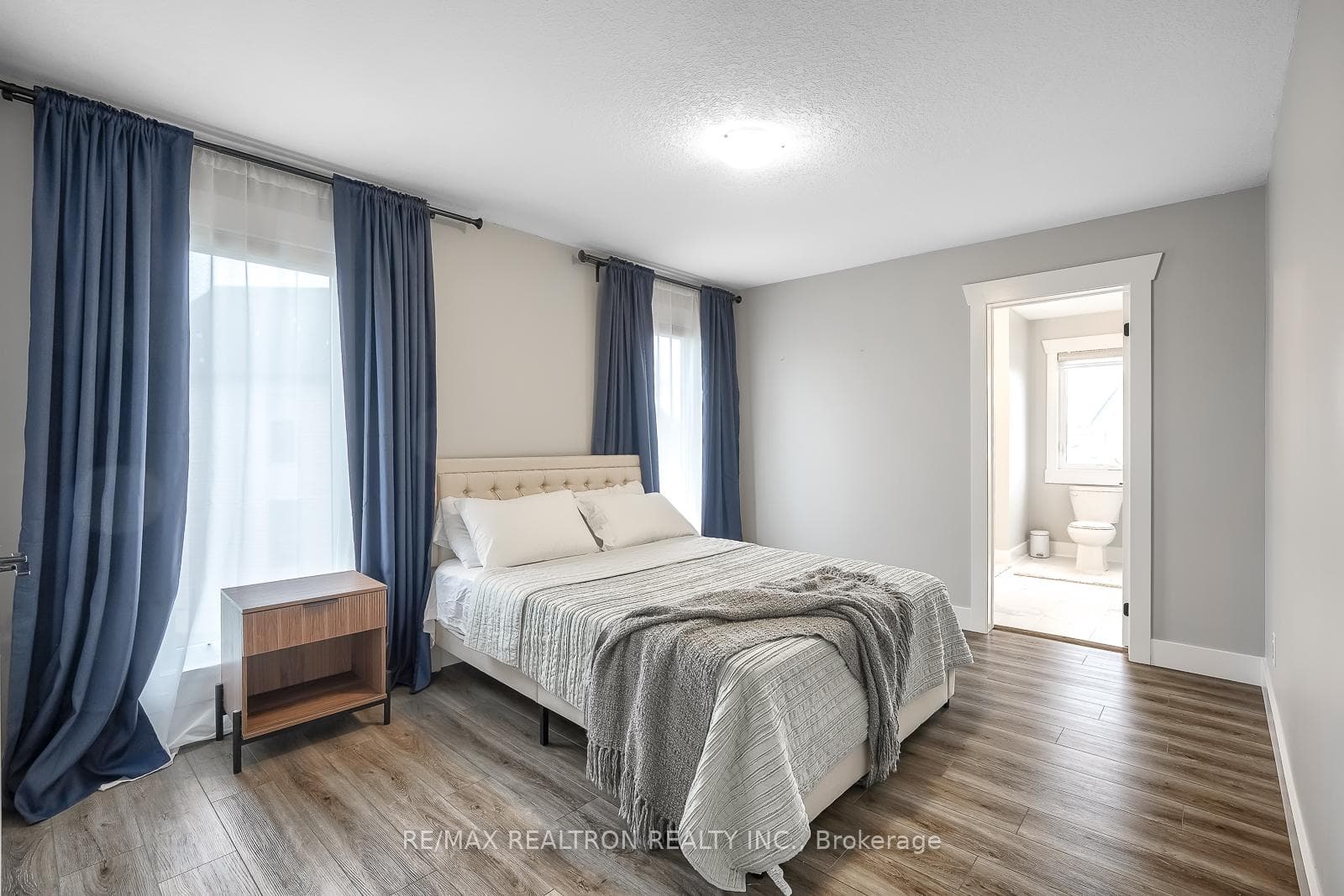 44 Allenwood Road photo 36
