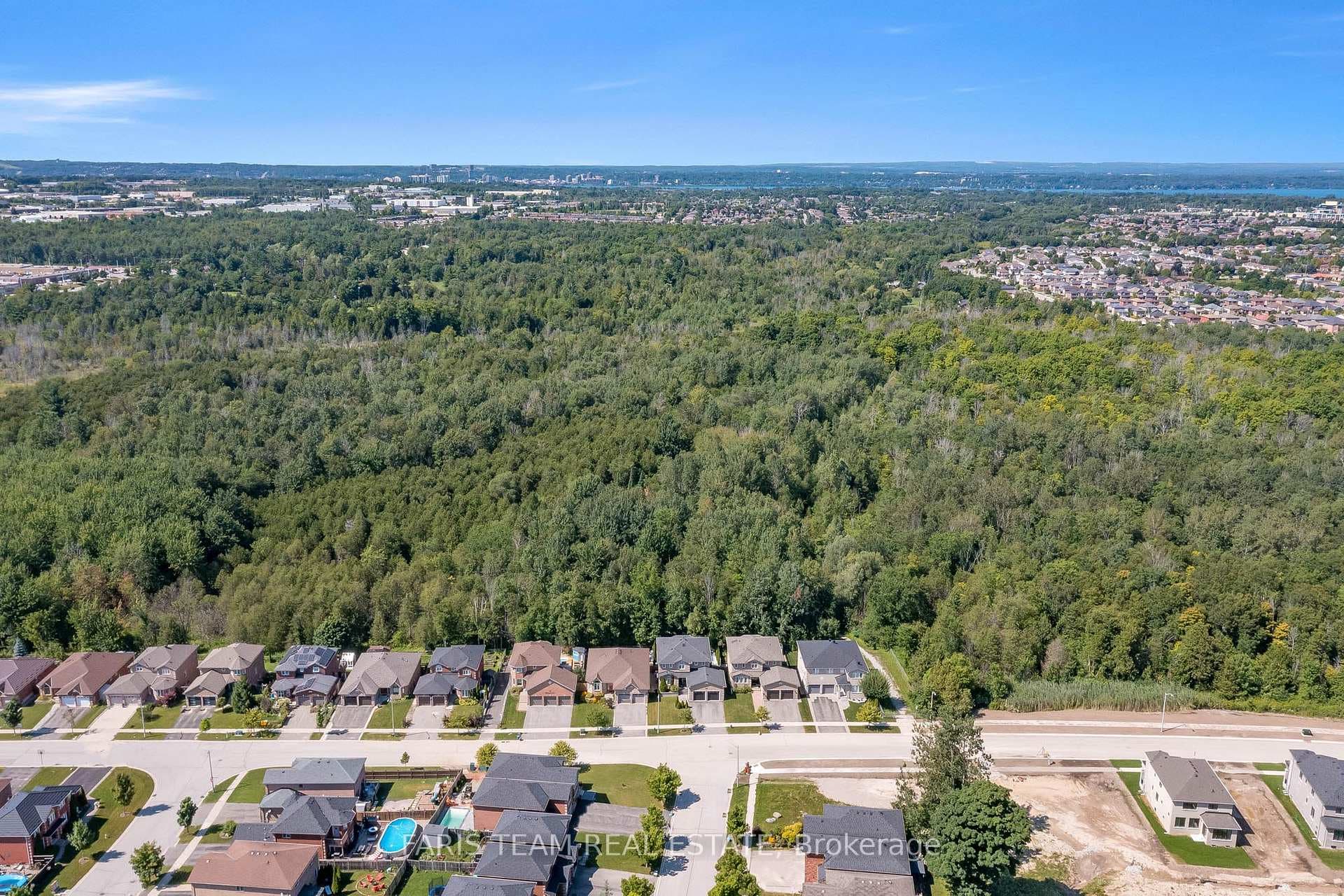 52 Thicketwood Avenue photo 38