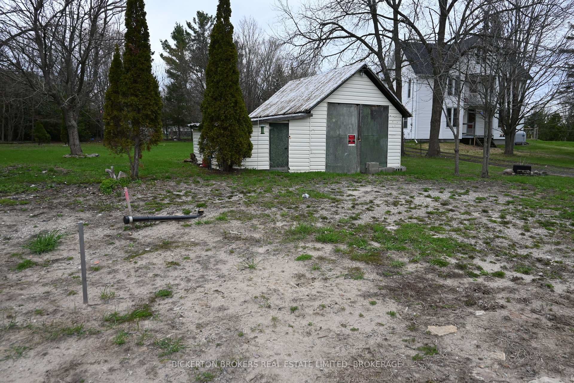 20 Grand Trunk Avenue photo 6