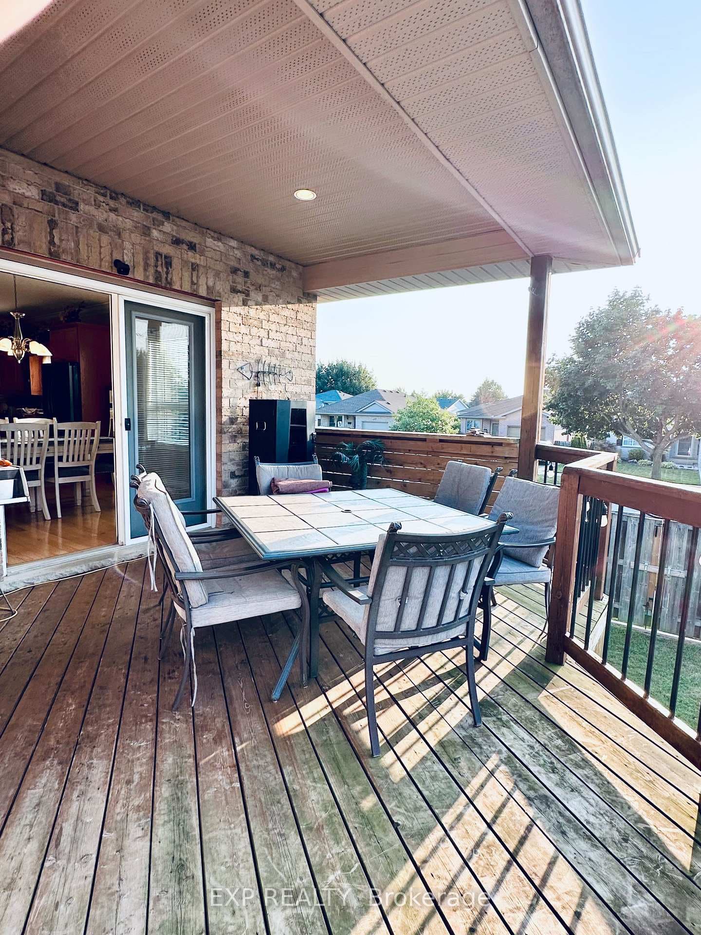 1 Falconridge Court photo 17