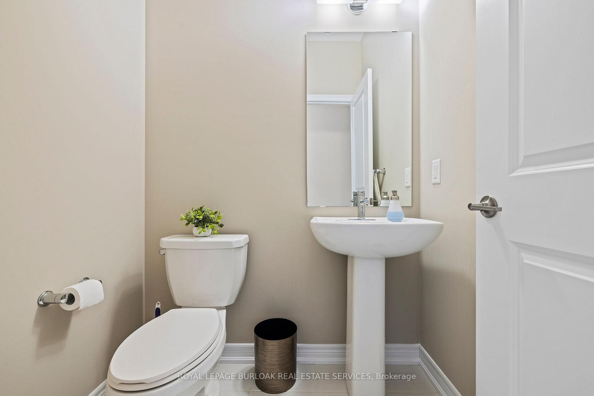 1890 Rymal Road Unit 24 photo 9