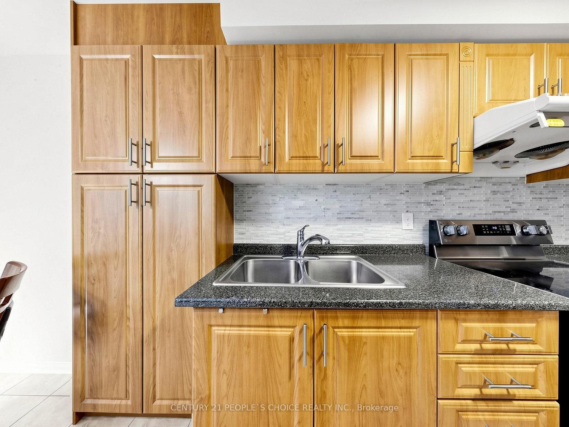 1480 Britannia Road Unit 125 photo 12