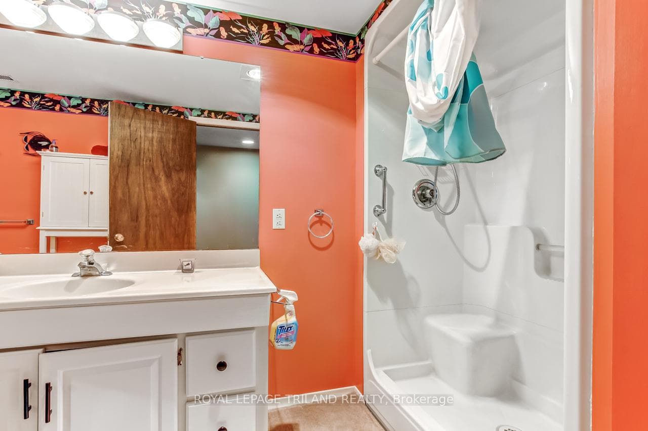 306 Highview Drive photo 18