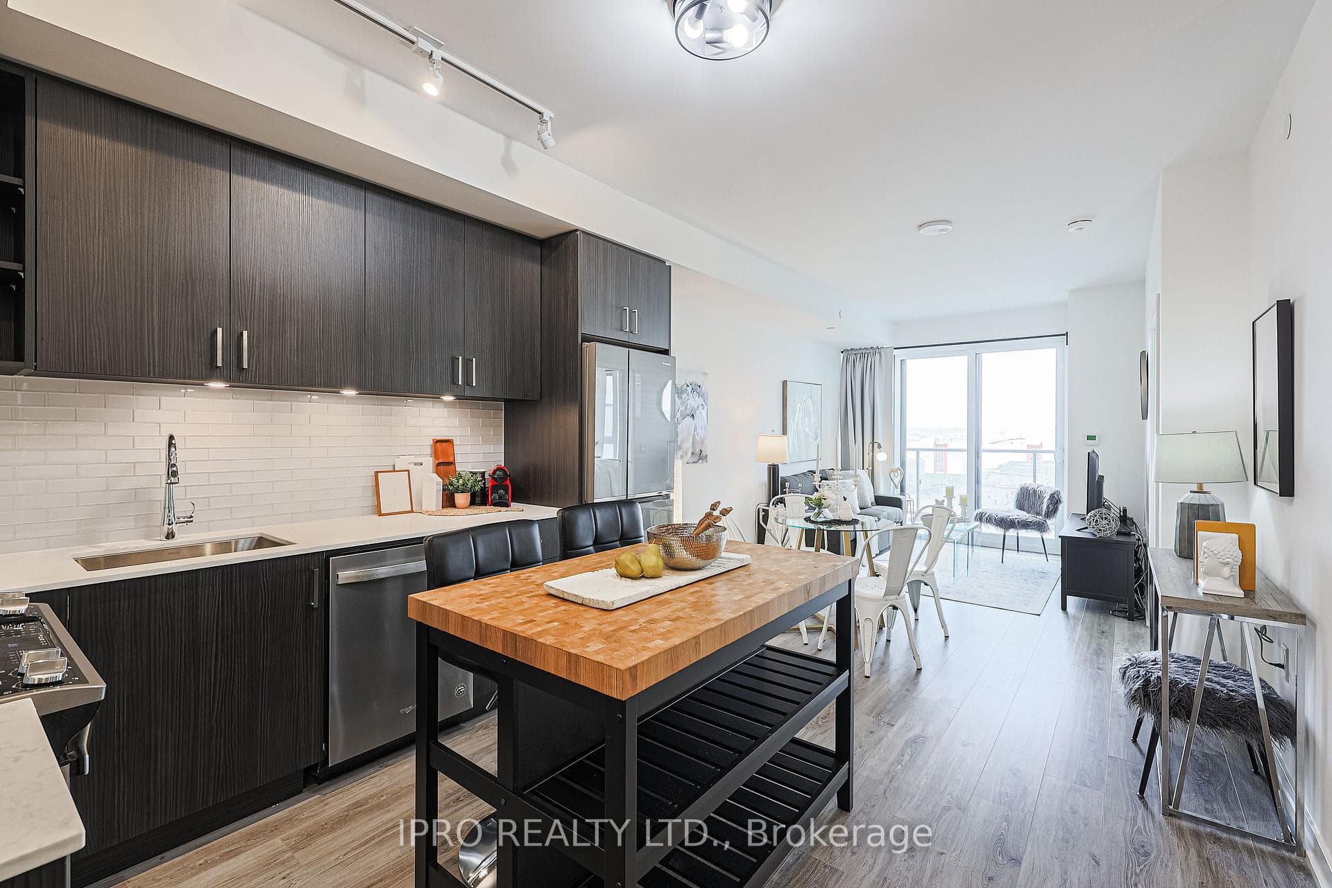 100 Eagle Rock Way Unit 727 photo 2