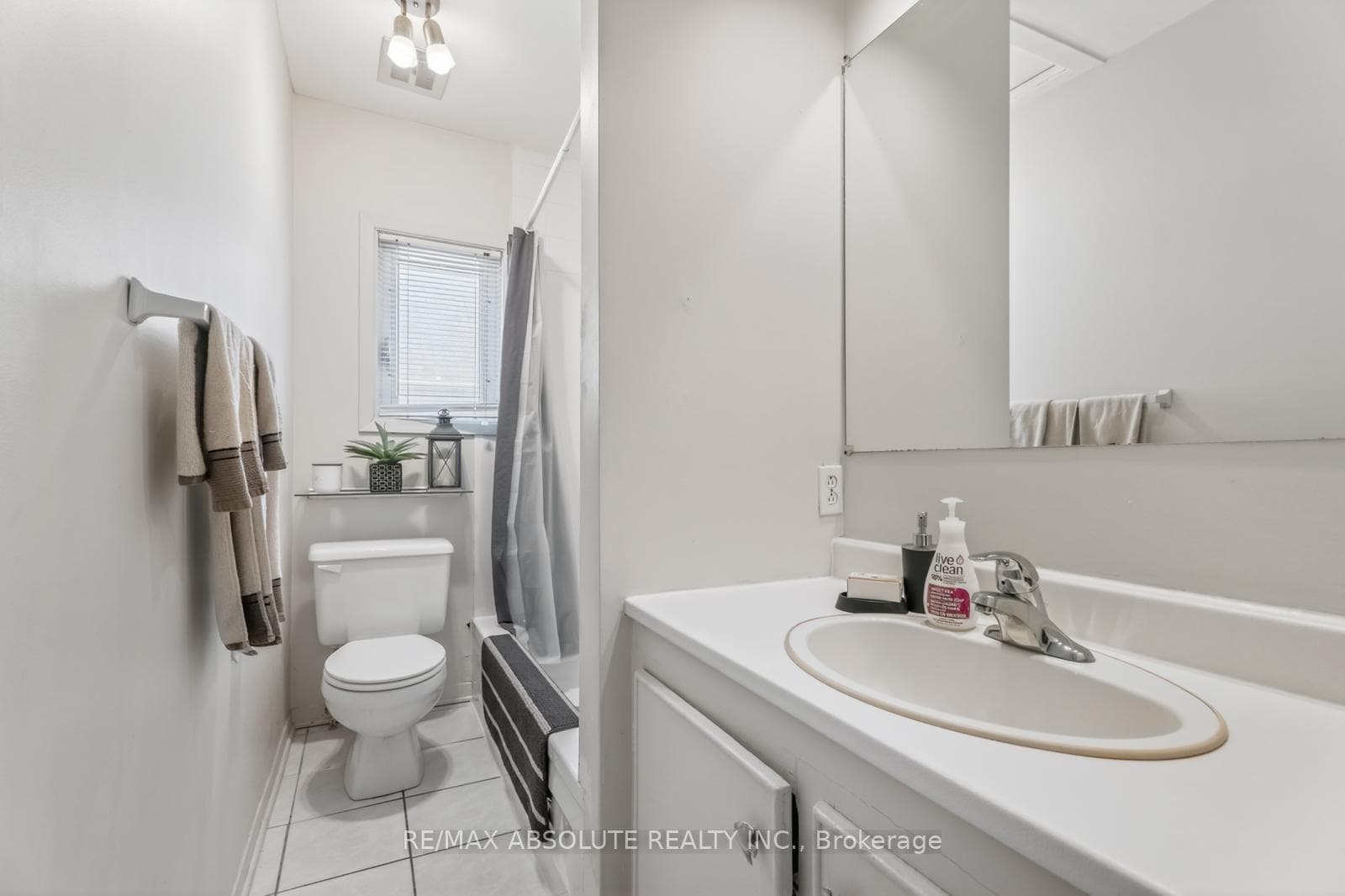 244 & 246 Emond Street photo 29