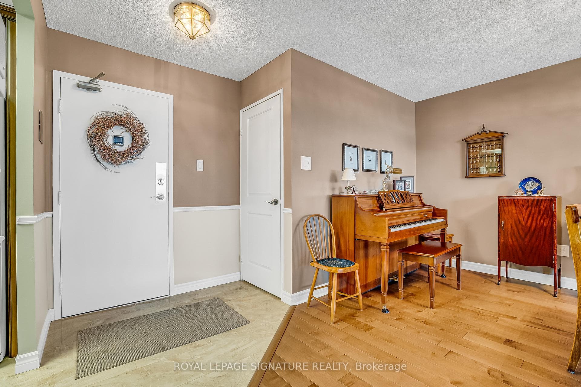 55 Huntingdale Boulevard Unit 608 photo 5