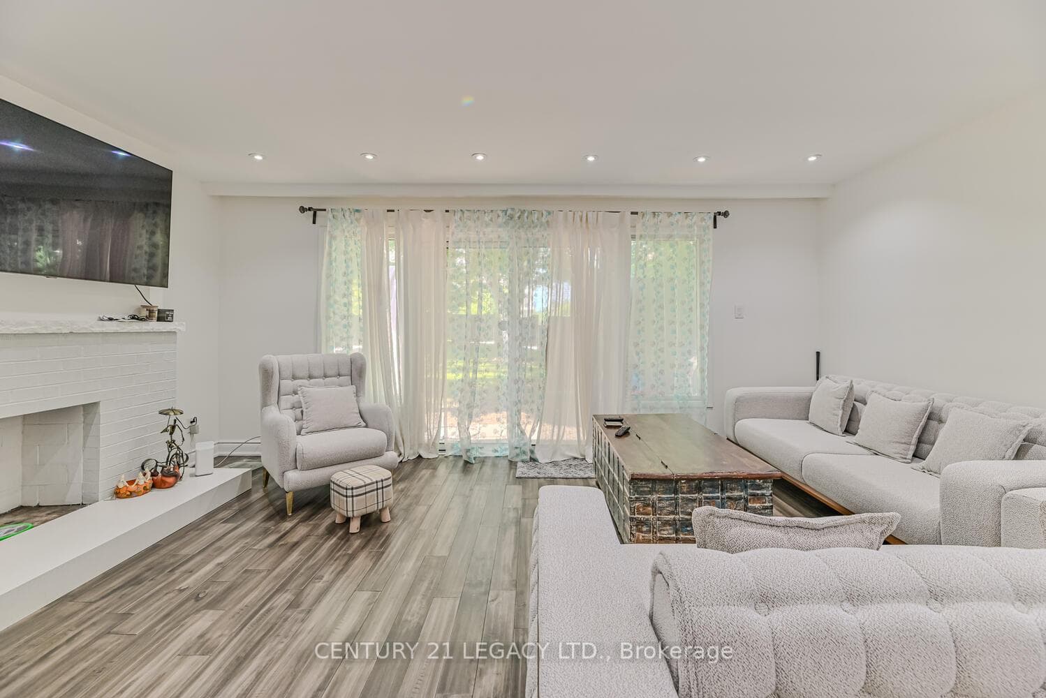 743 Steeles Avenue Unit 34 photo 16