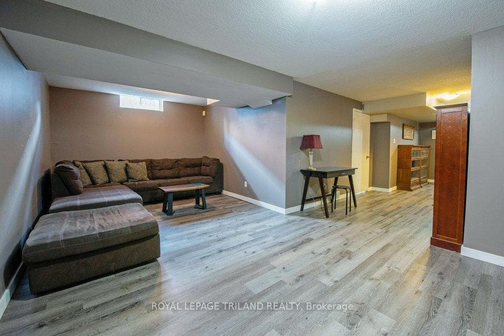 174 Jensen Road photo 32