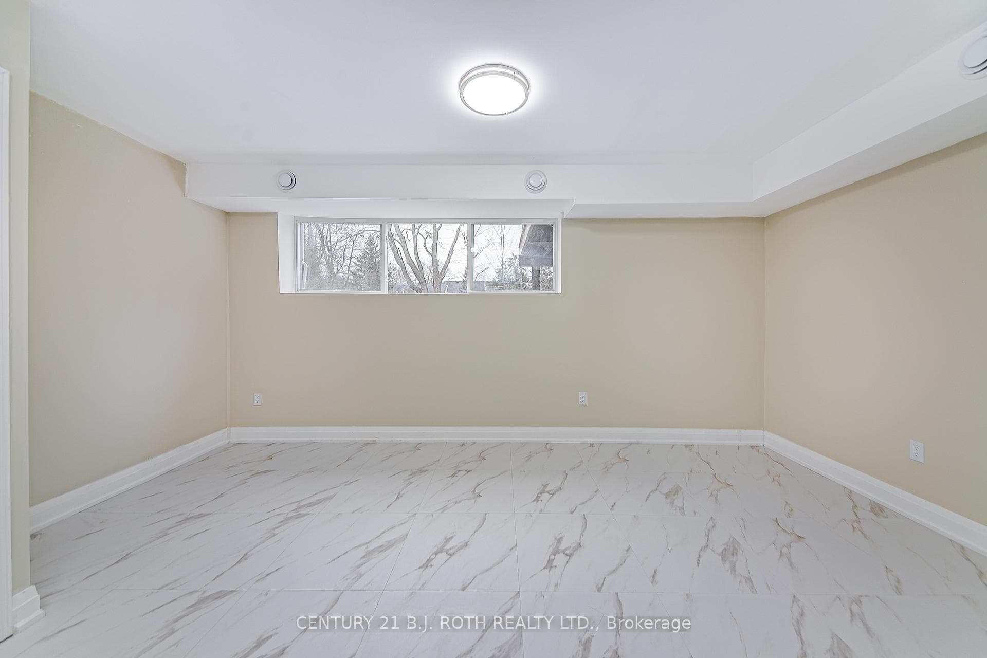 82 Peel Street Unit 1 photo 7