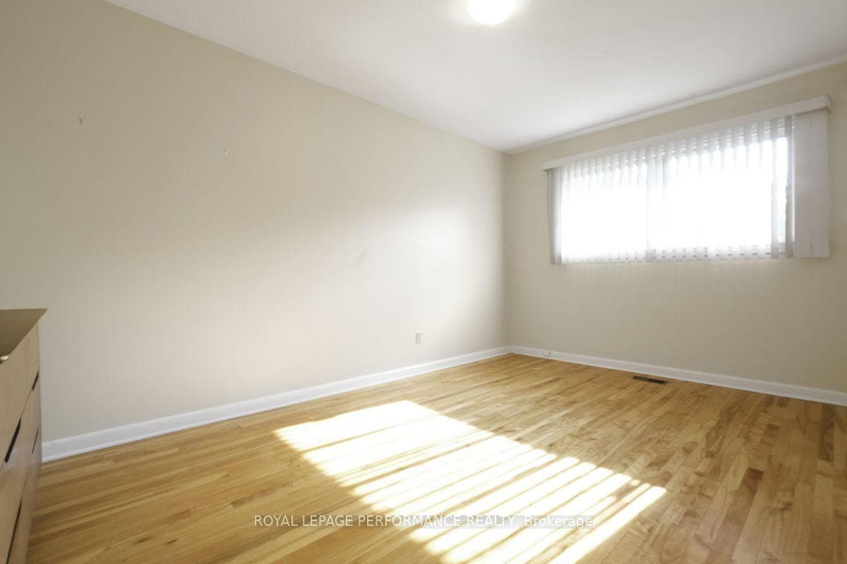 2038 Arch Street photo 9