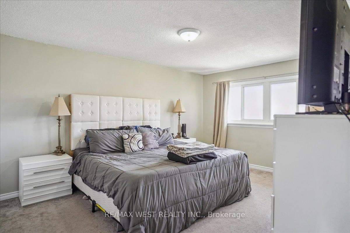 966 Adelaide Avenue Unit 52 photo 4