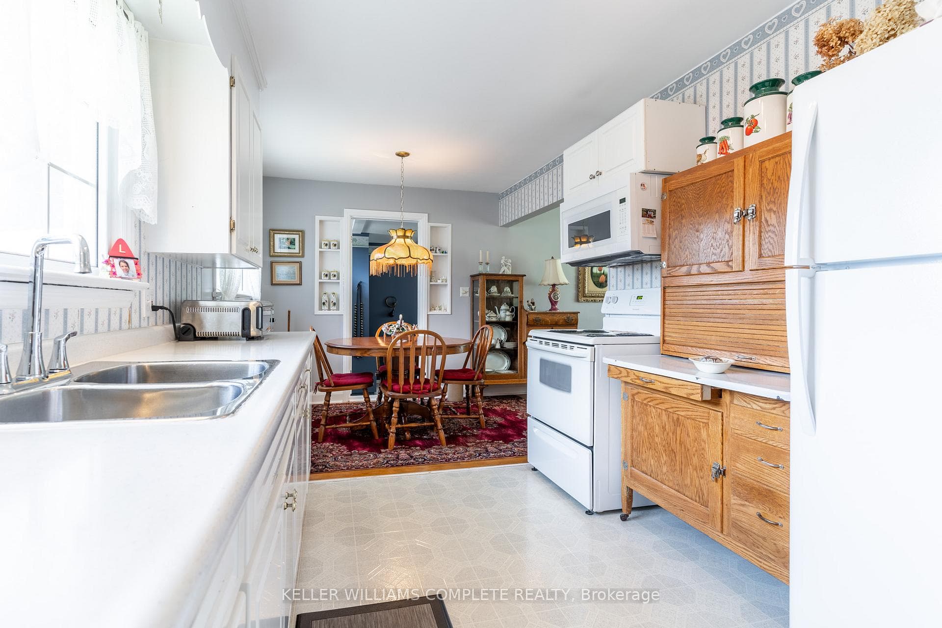 219 Price Avenue photo 25