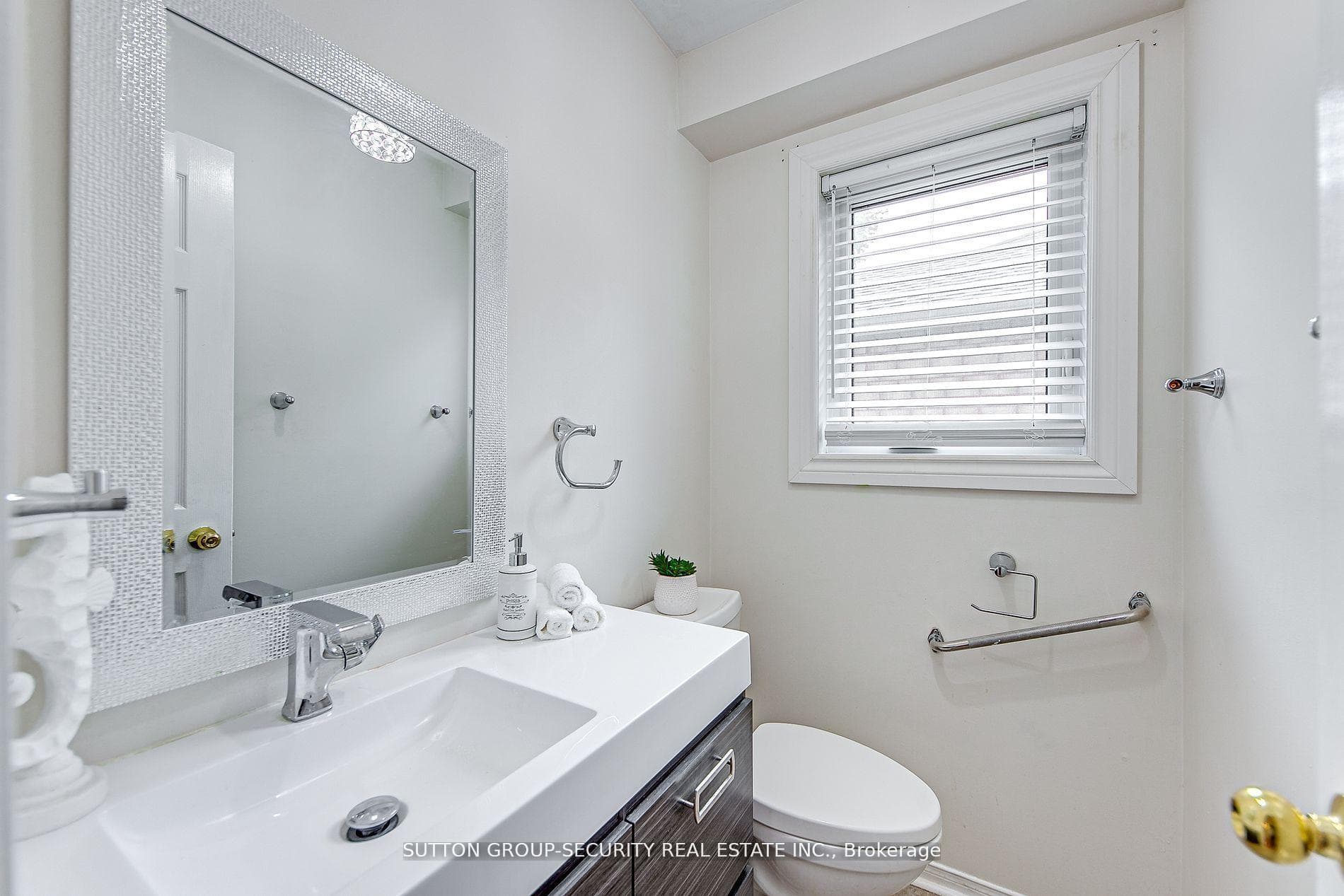 18 Black Willow Drive photo 23