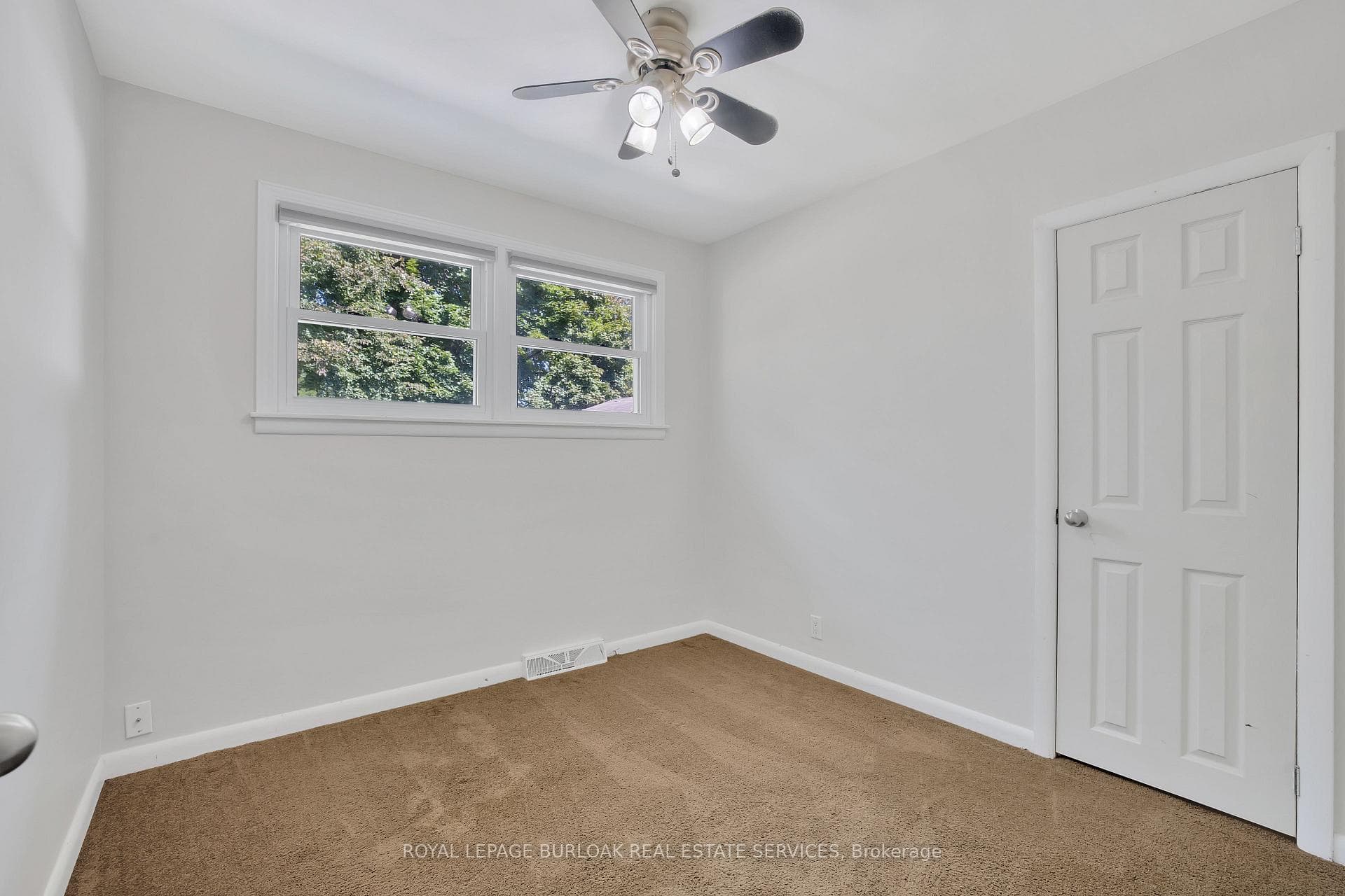 1030 Ducharme Street photo 13